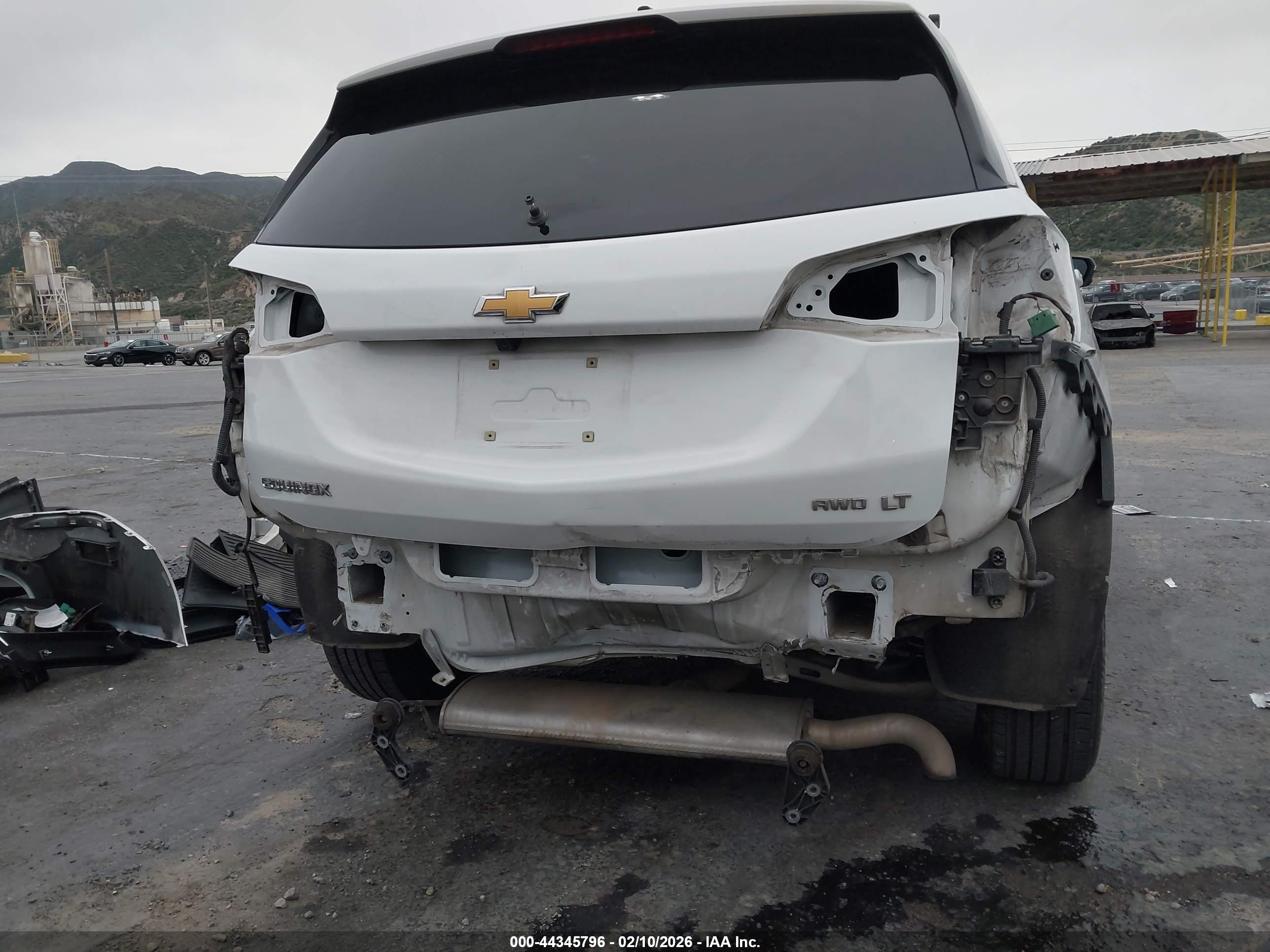 CHEVROLET EQUINOX image 6