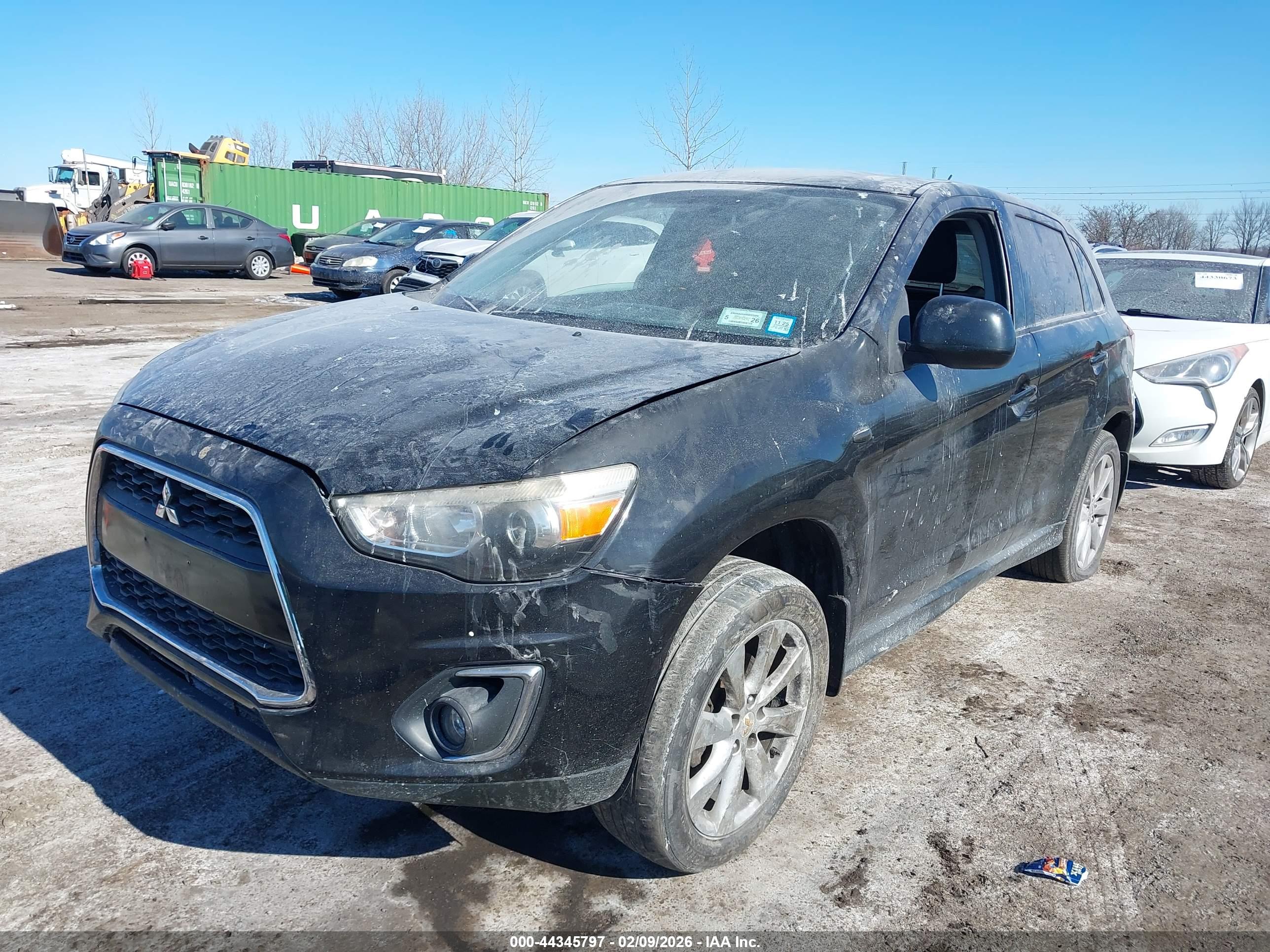 MITSUBISHI OUTLANDER image 6