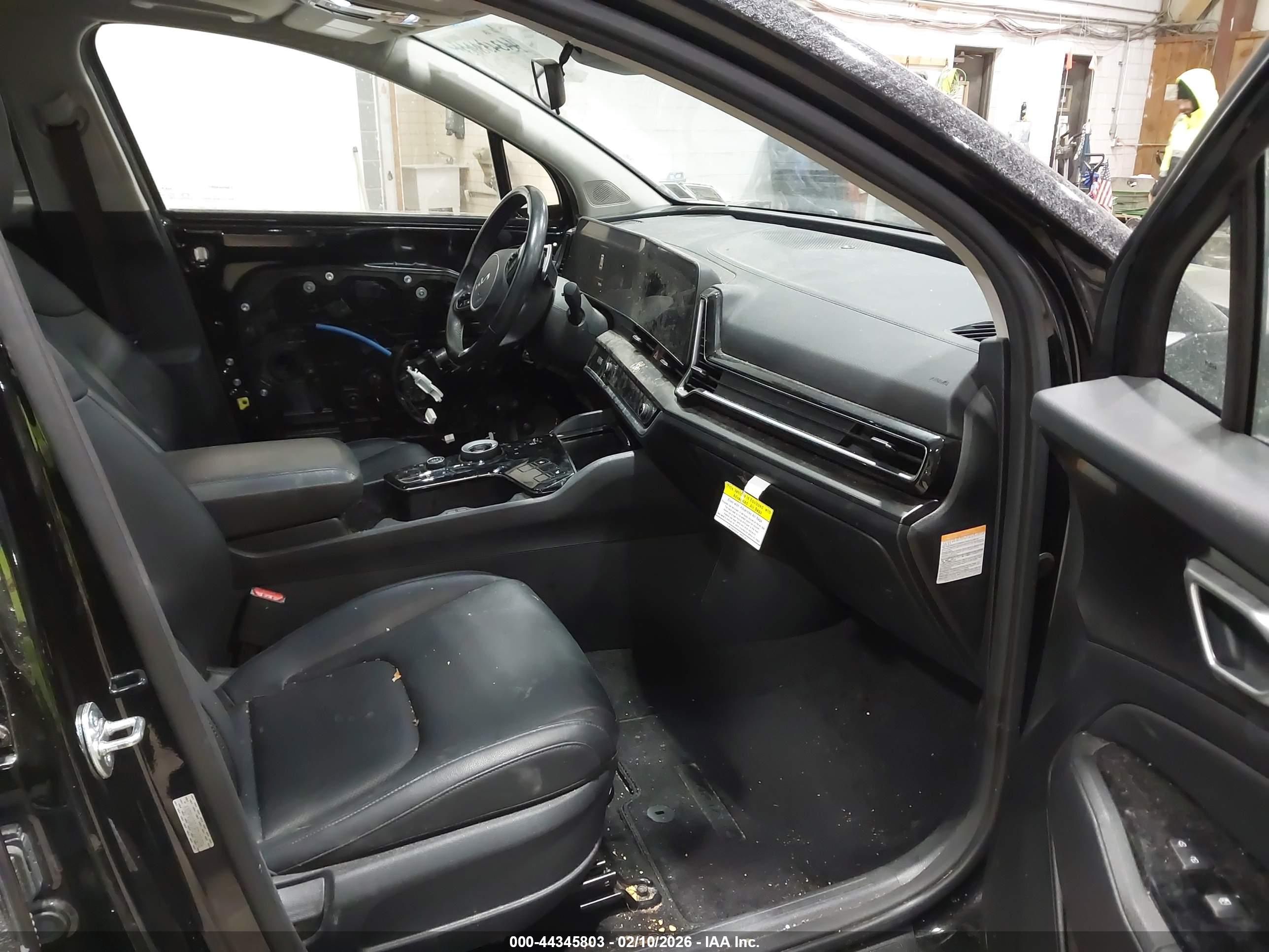 KIA SPORTAGE image 5