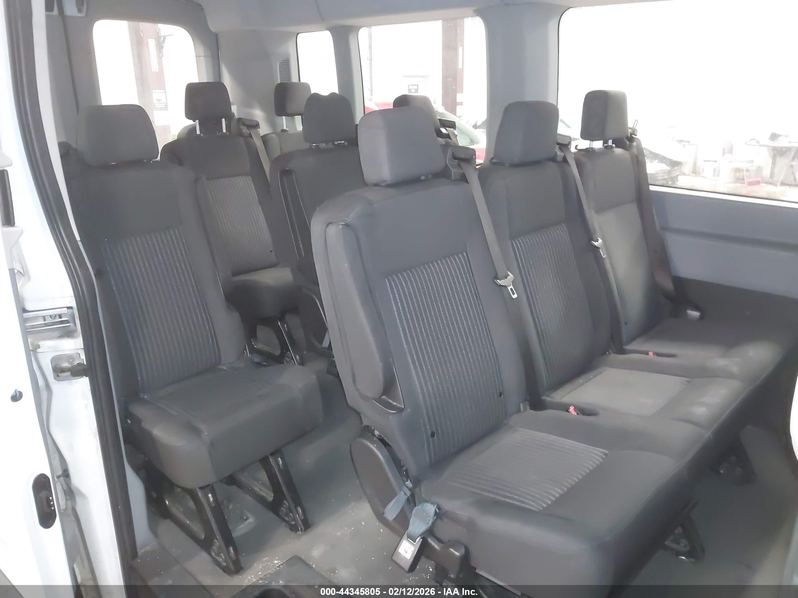 FORD TRANSIT-350 image 8