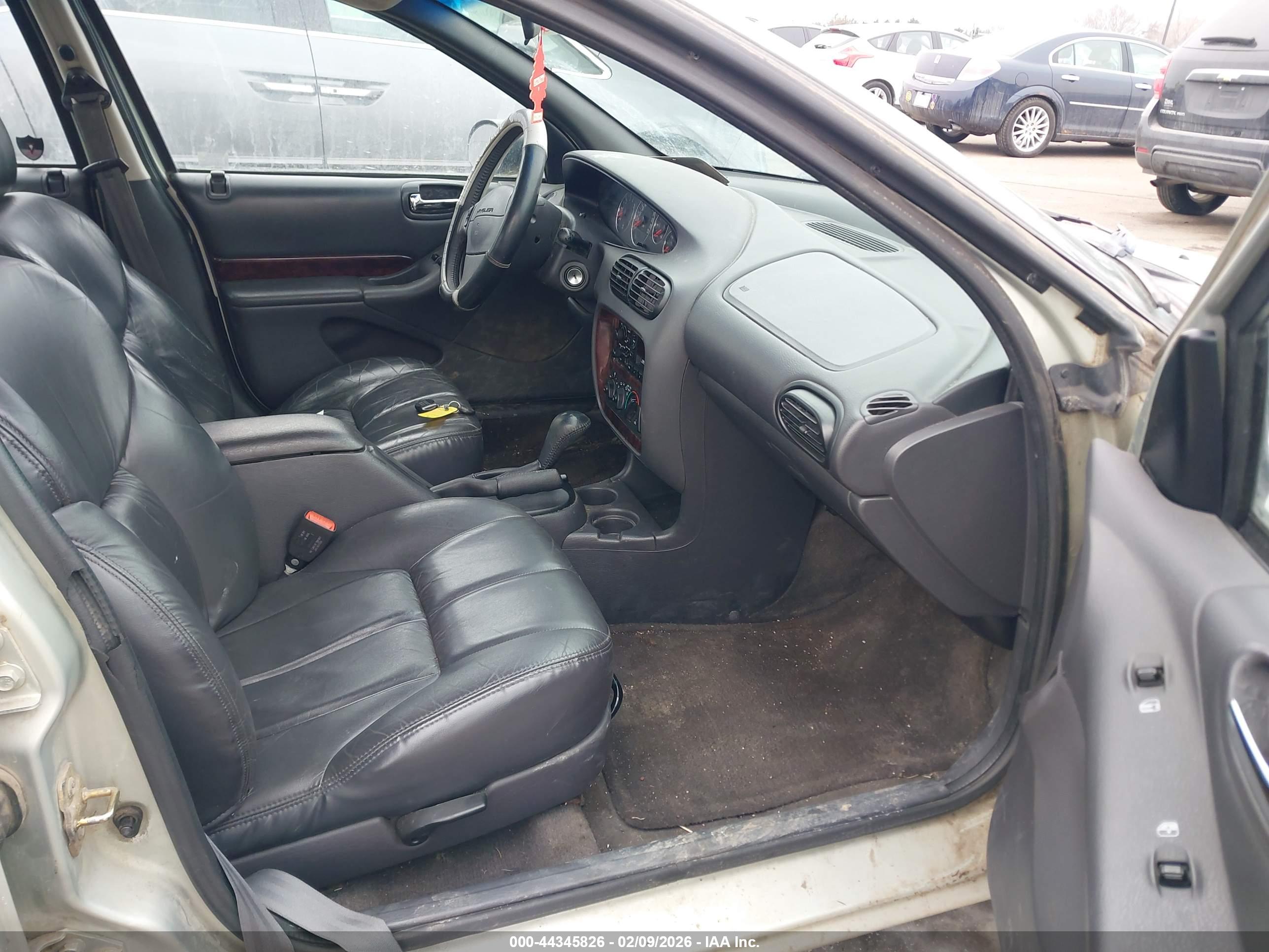 CHRYSLER CIRRUS image 5