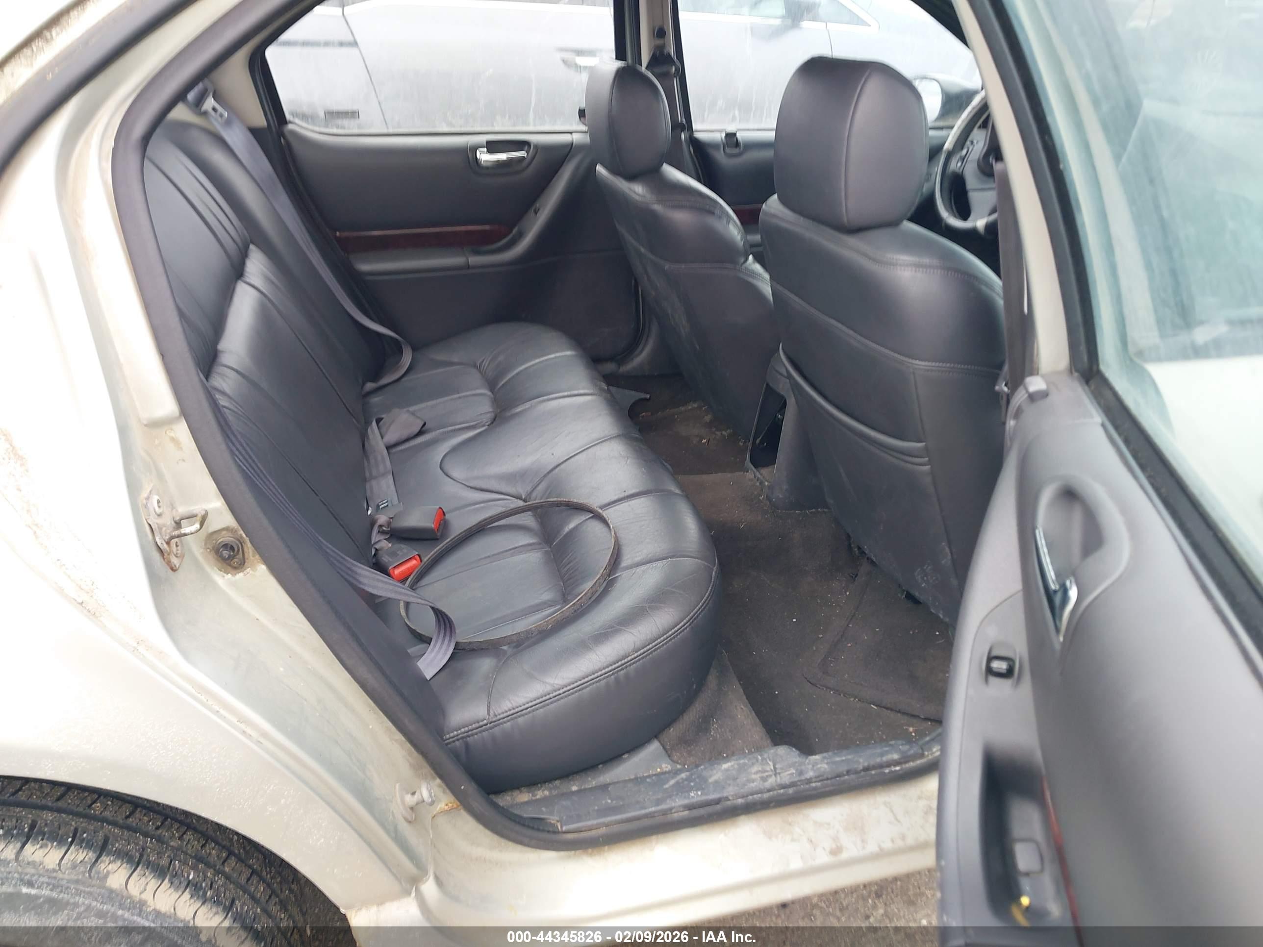 CHRYSLER CIRRUS image 8