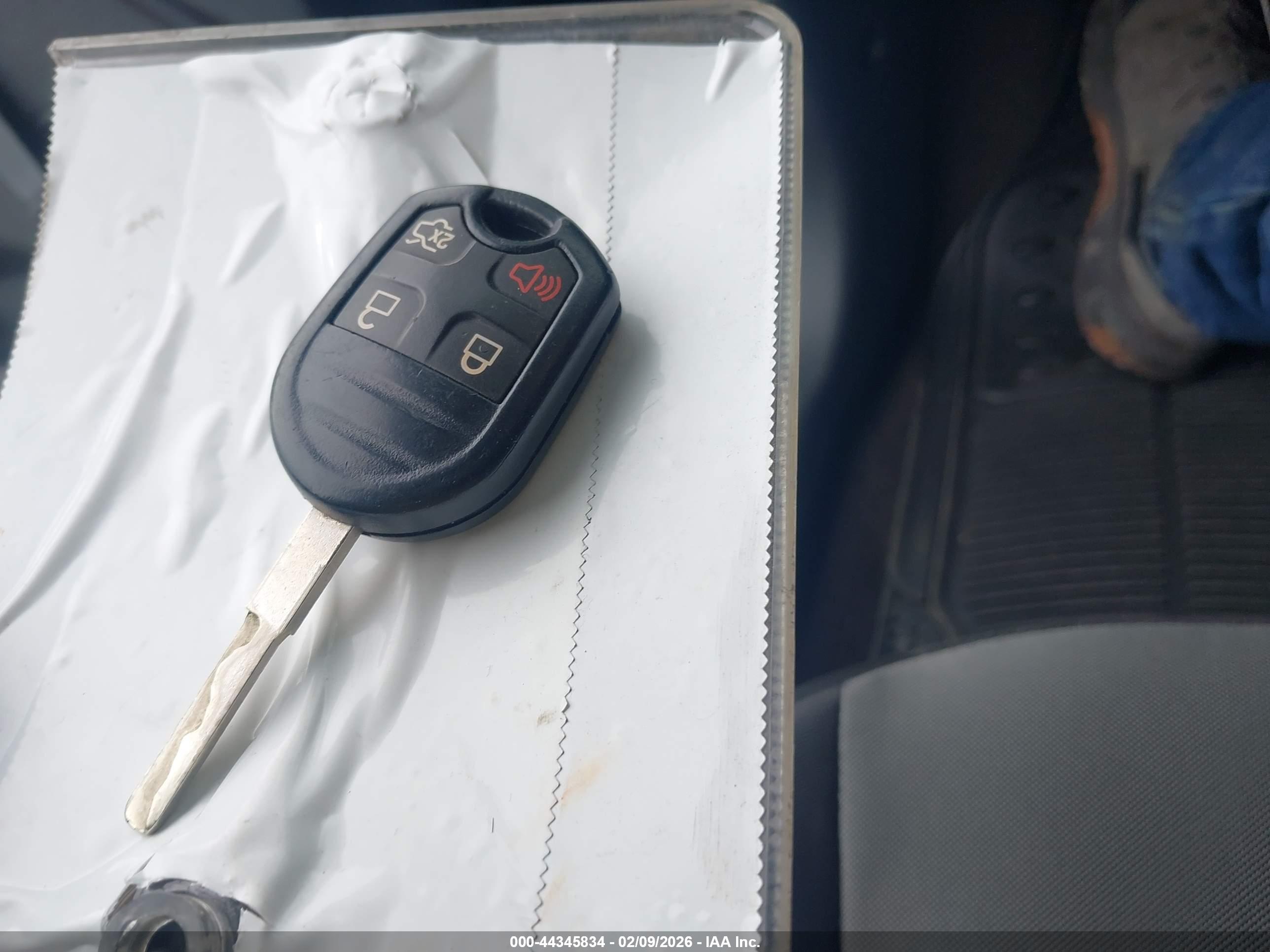 FORD FIESTA image 11