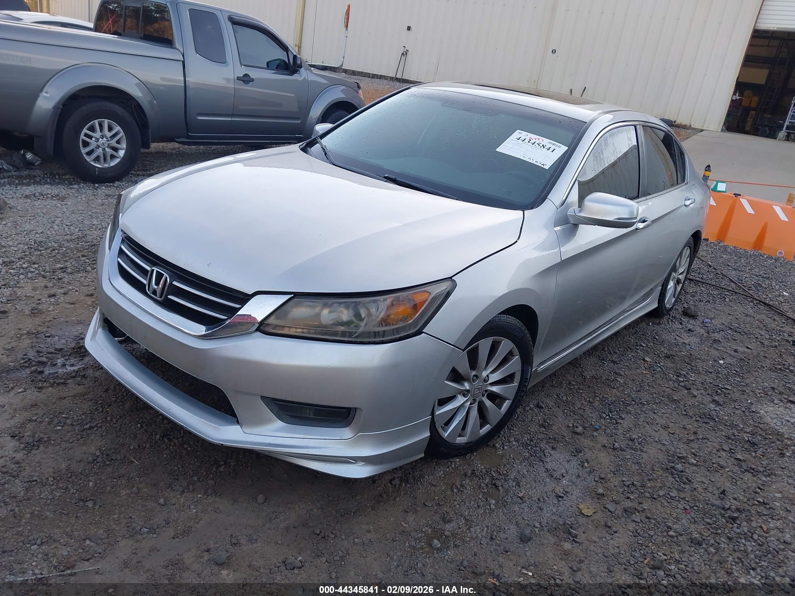 HONDA ACCORD image 2