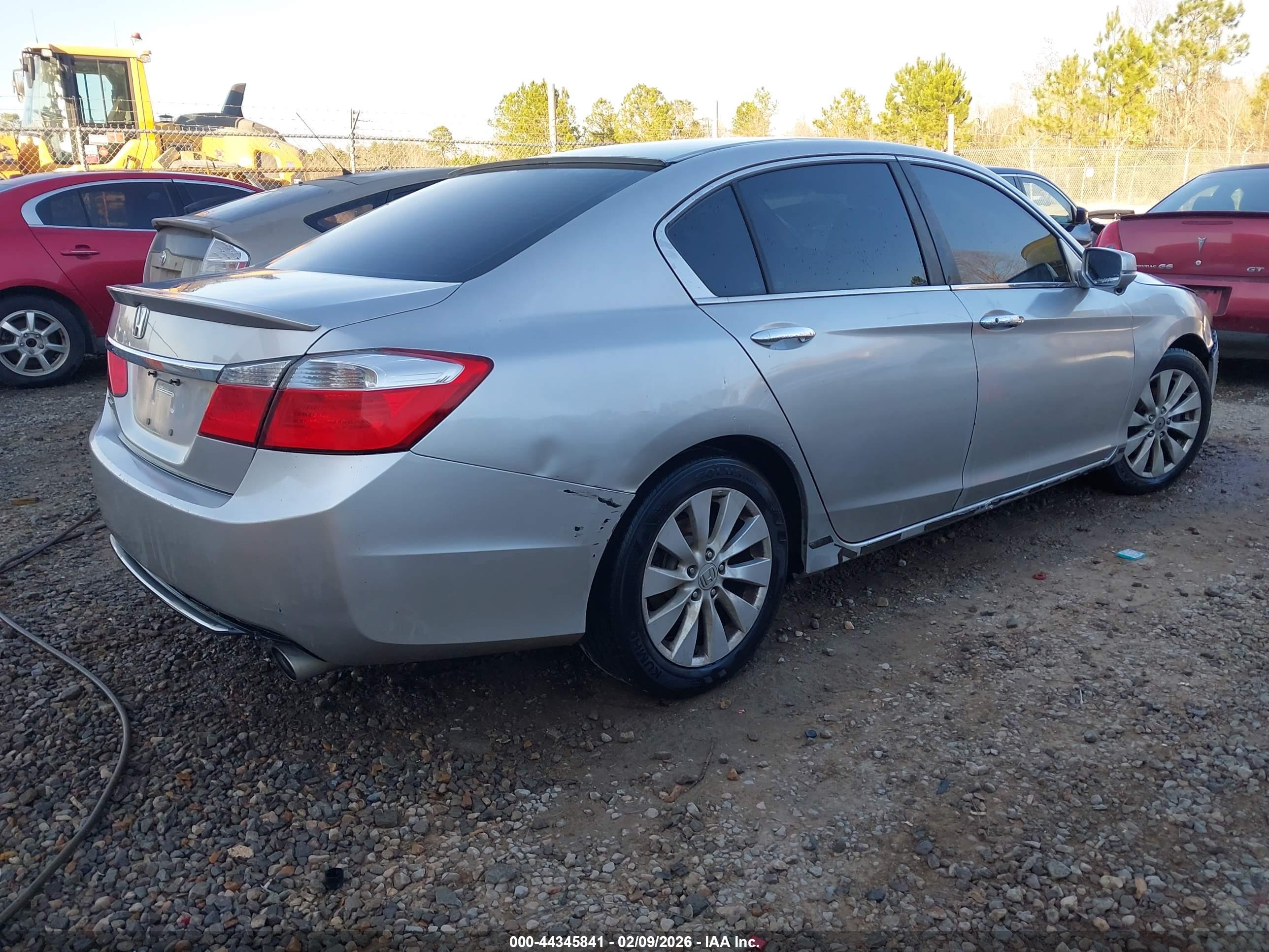 HONDA ACCORD image 4