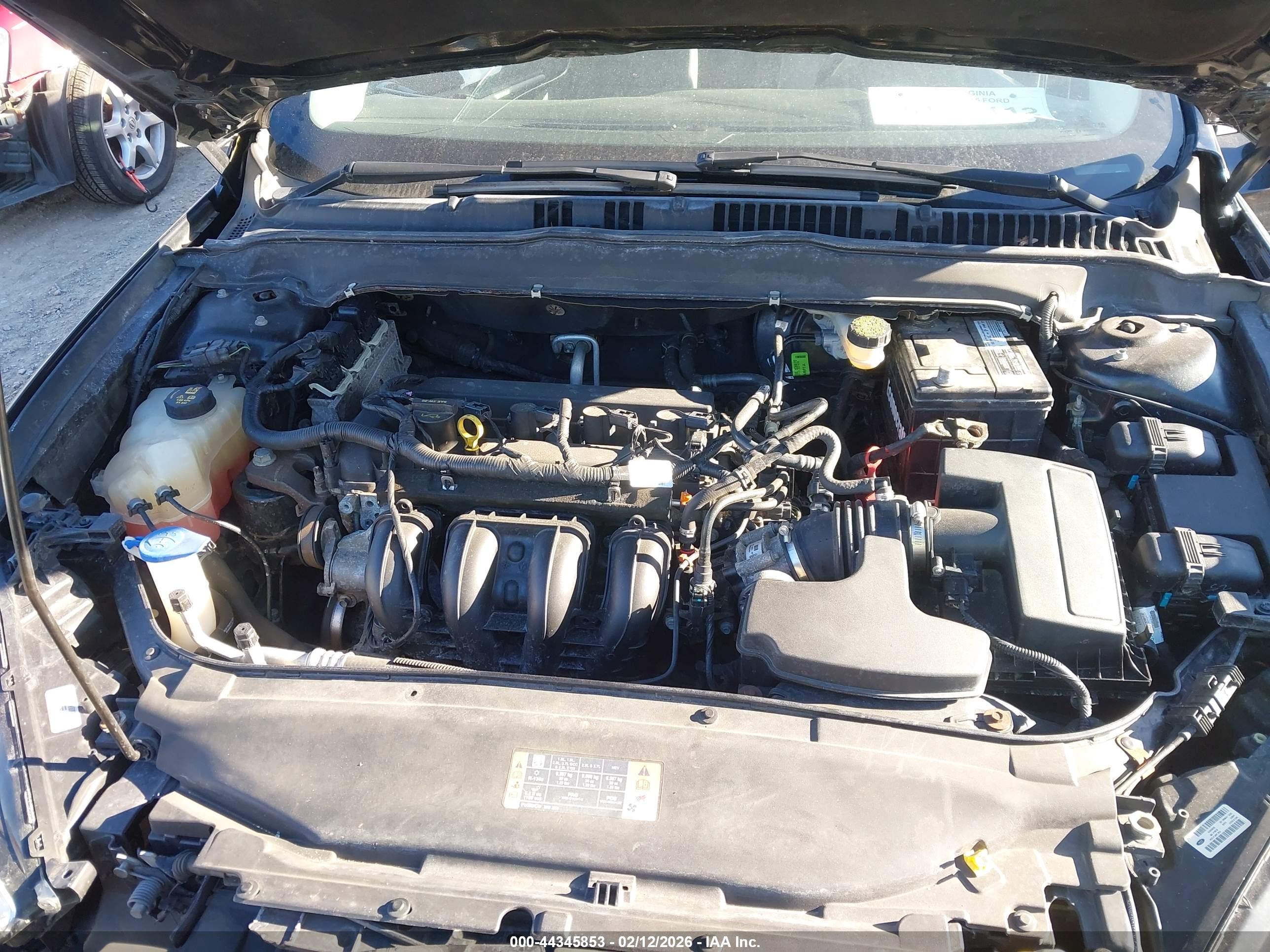 FORD FUSION image 10