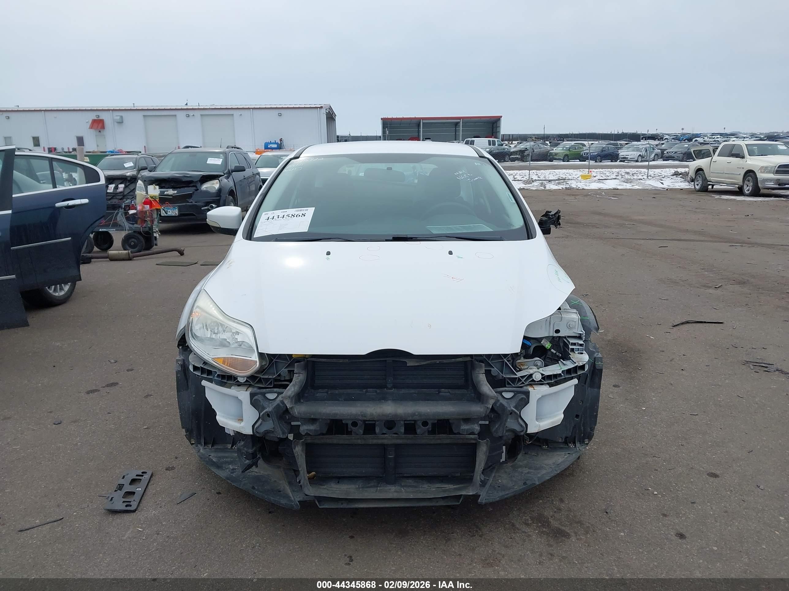 FORD FOCUS image 6