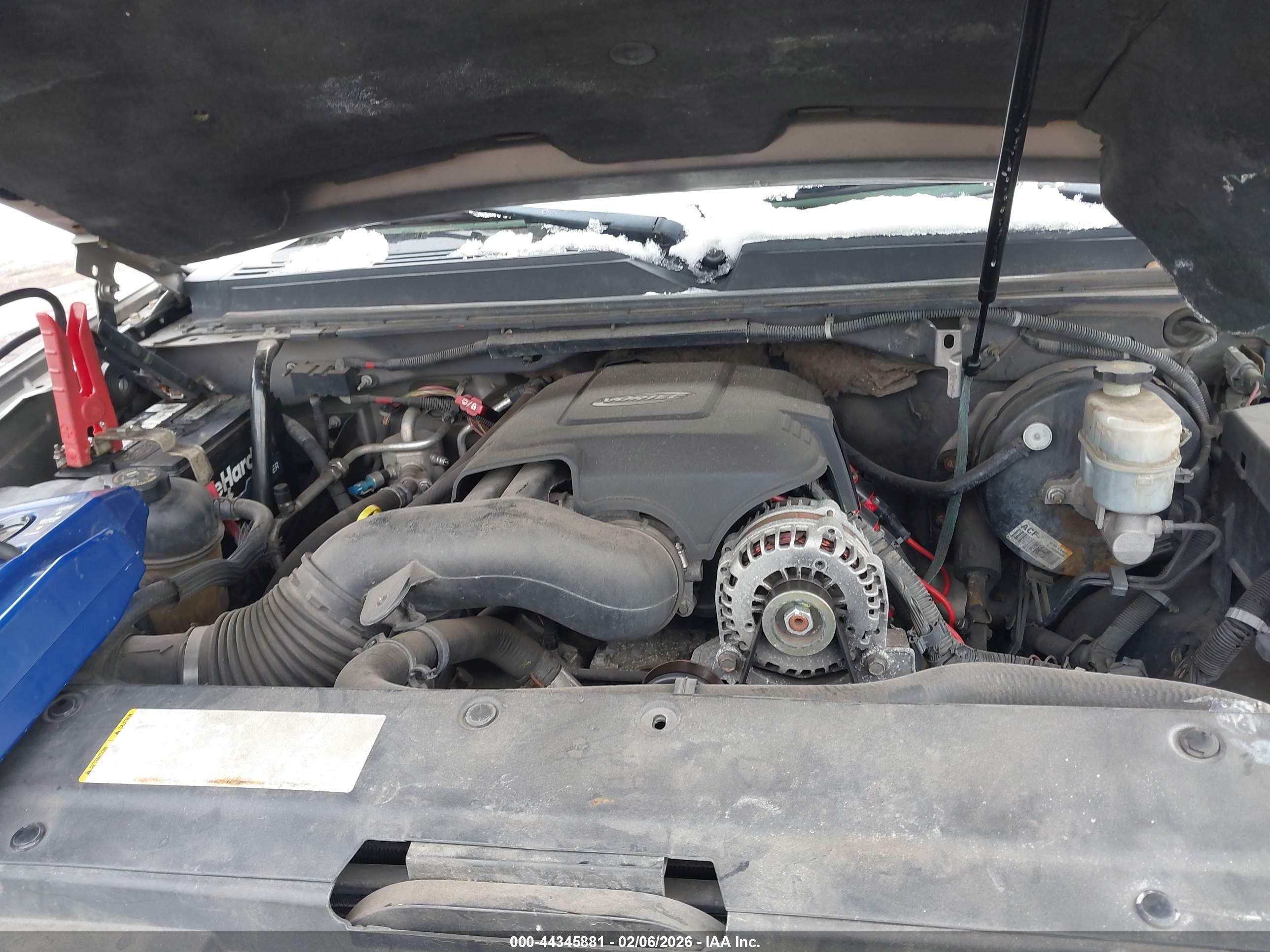 CHEVROLET SUBURBAN image 10