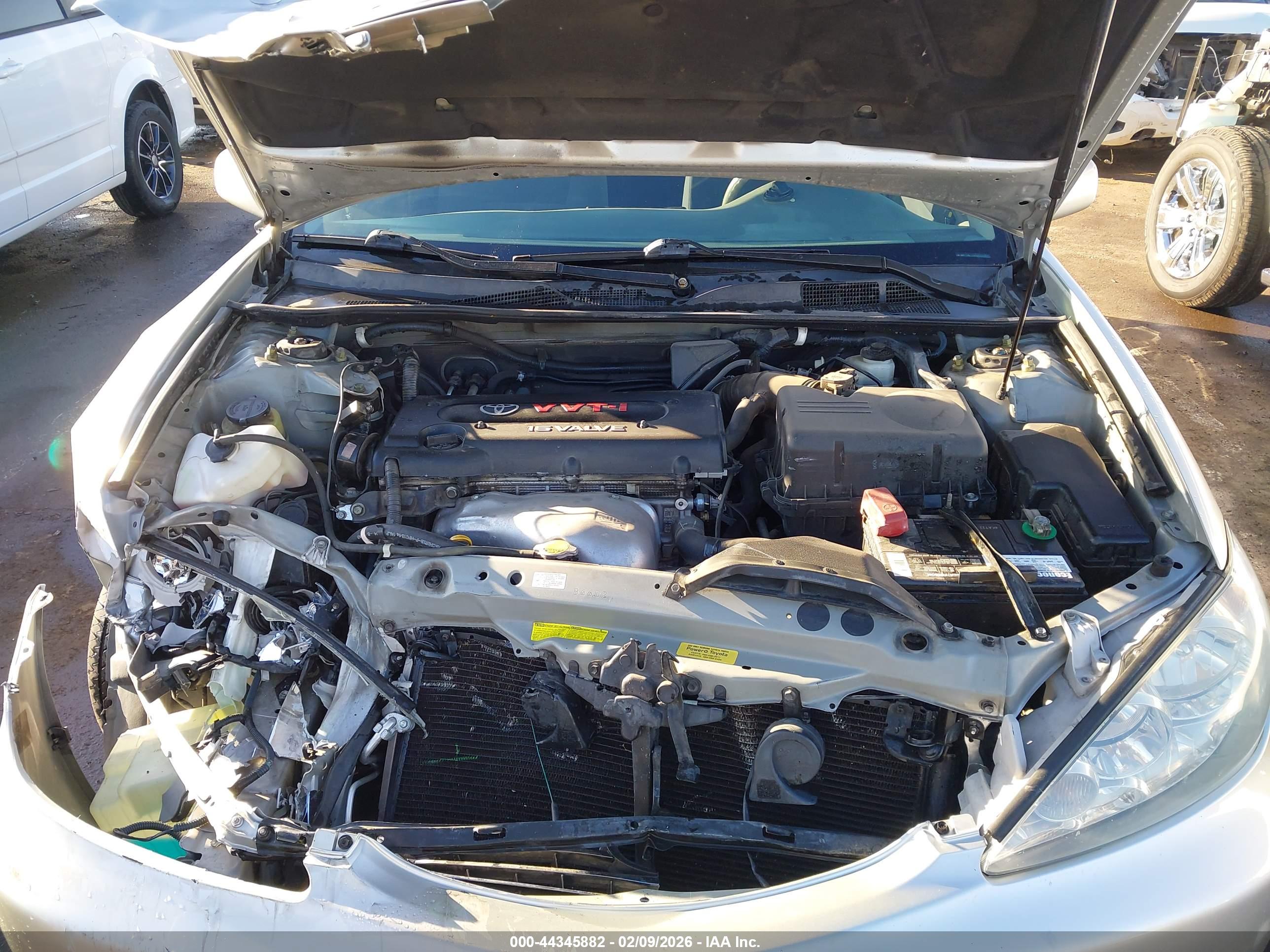 TOYOTA CAMRY image 10