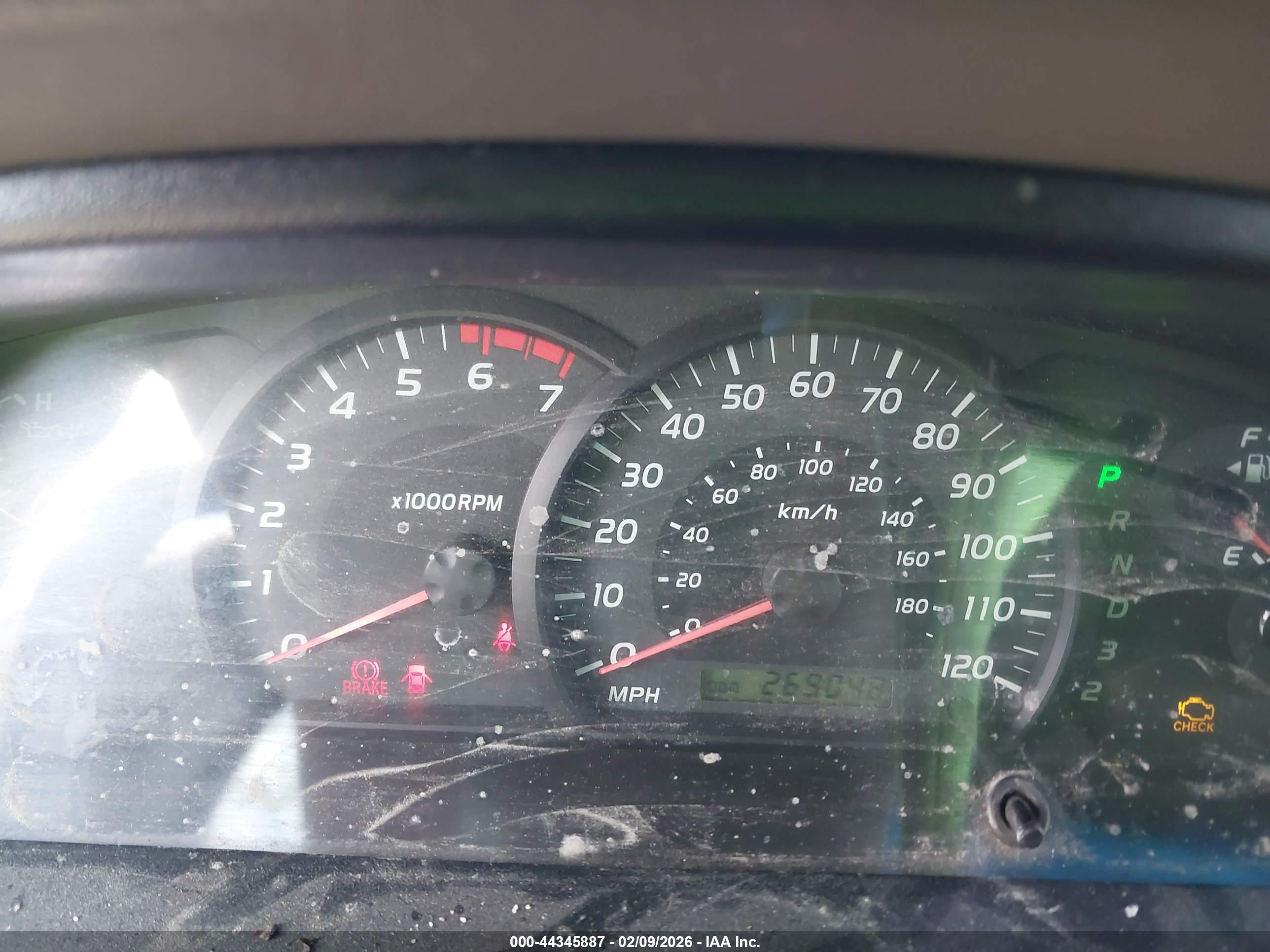 TOYOTA TUNDRA image 7