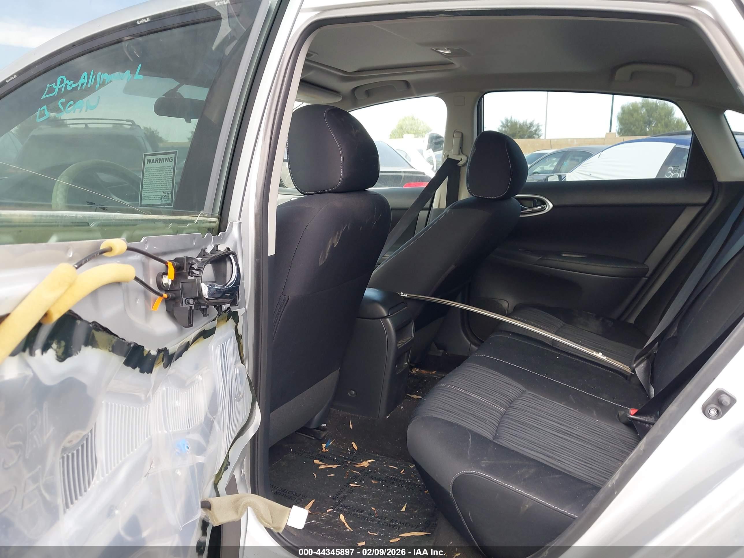 NISSAN SENTRA image 8