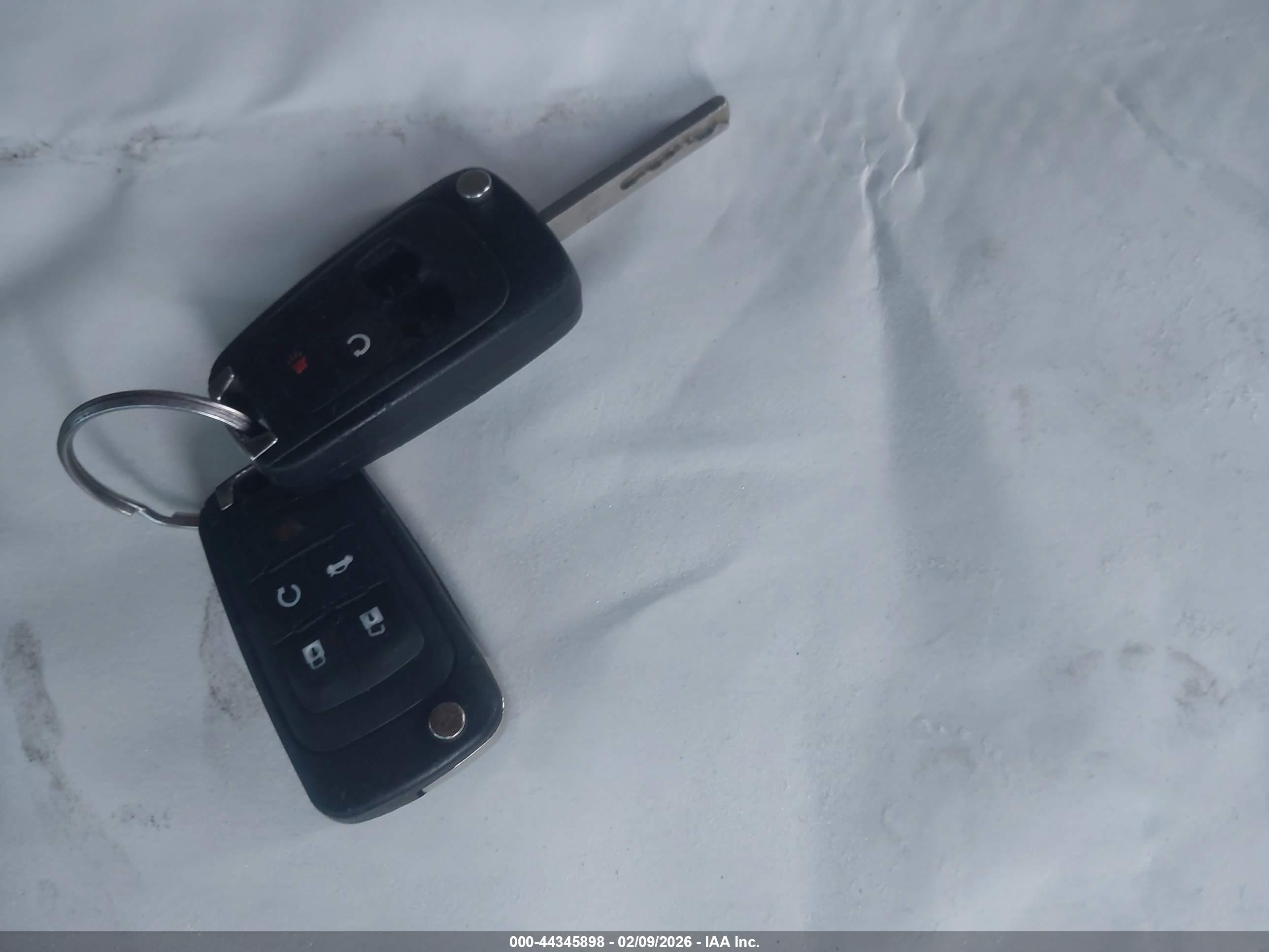 GMC TERRAIN image 11
