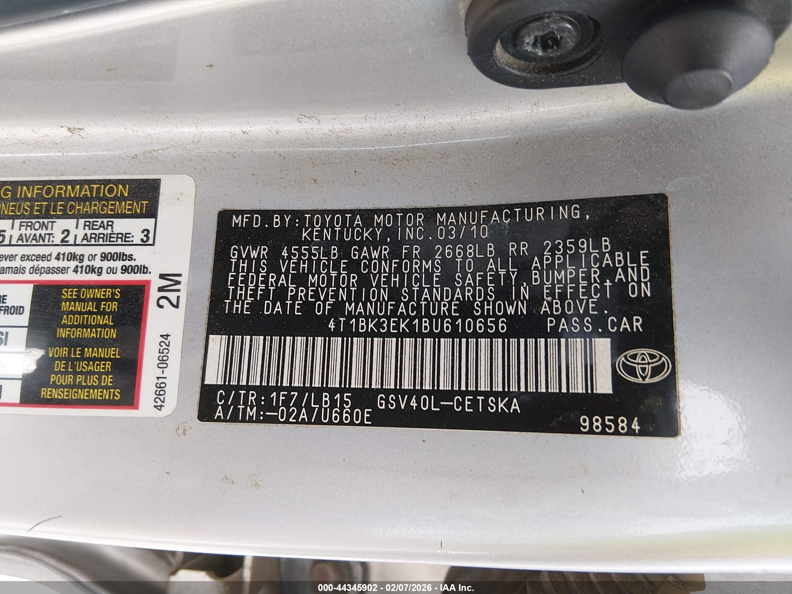 TOYOTA CAMRY image 9