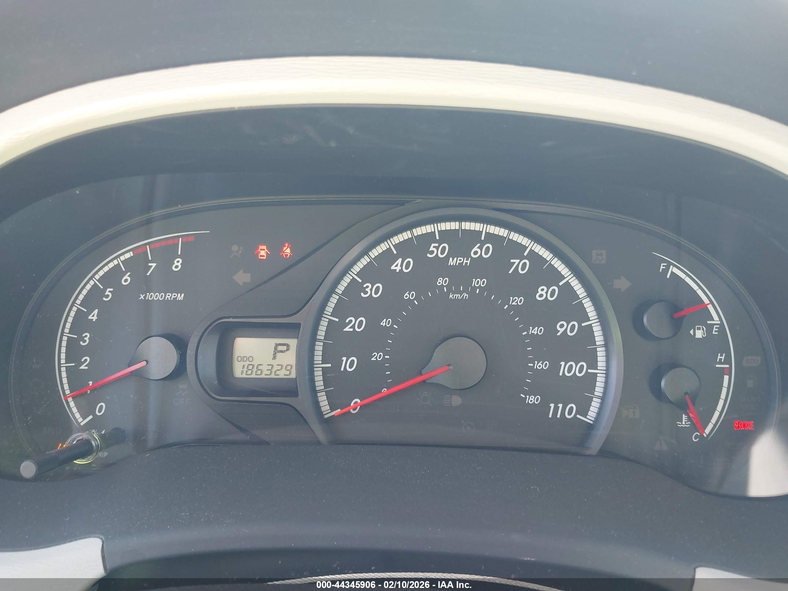 TOYOTA SIENNA image 7