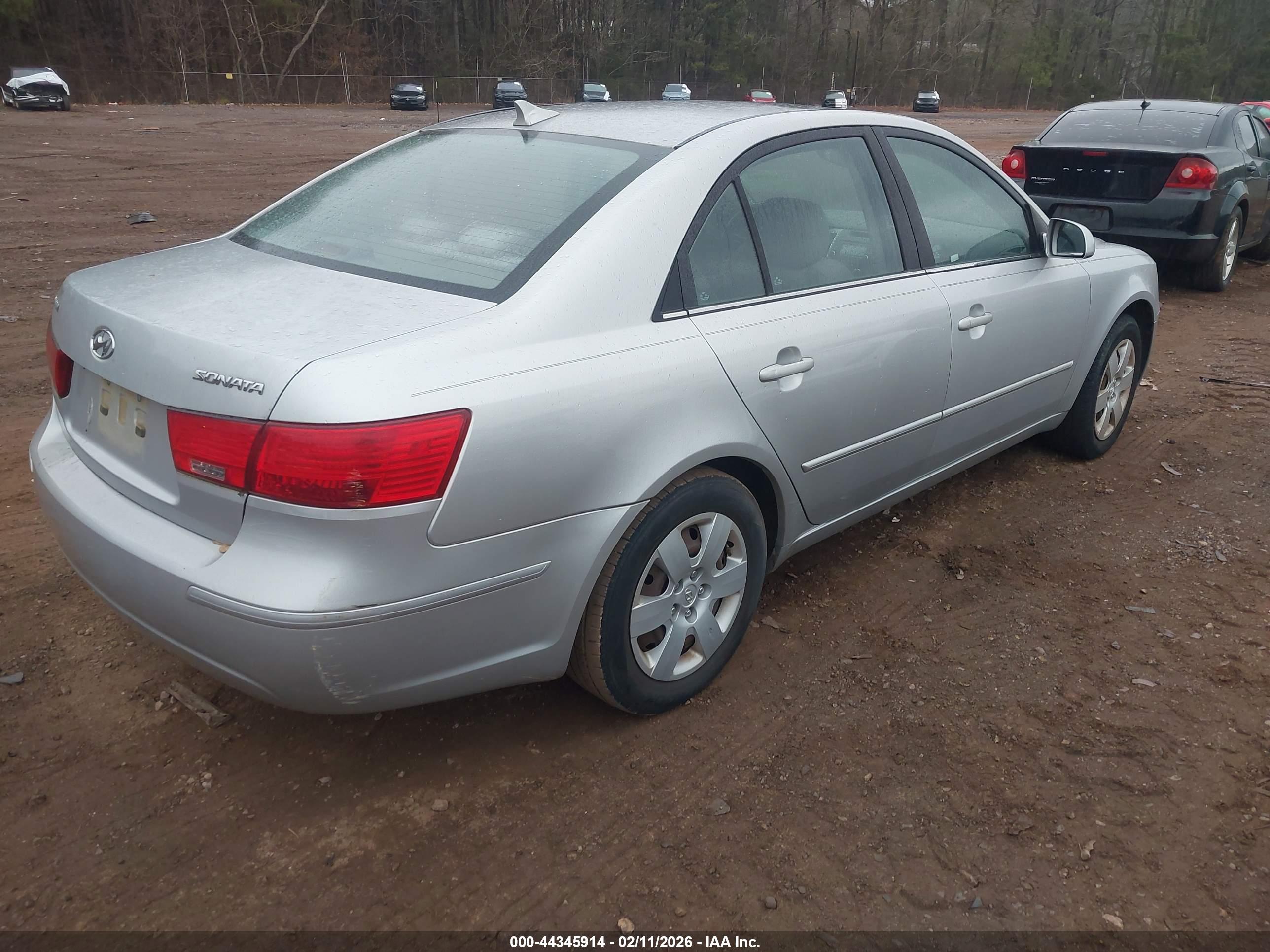 HYUNDAI SONATA image 4