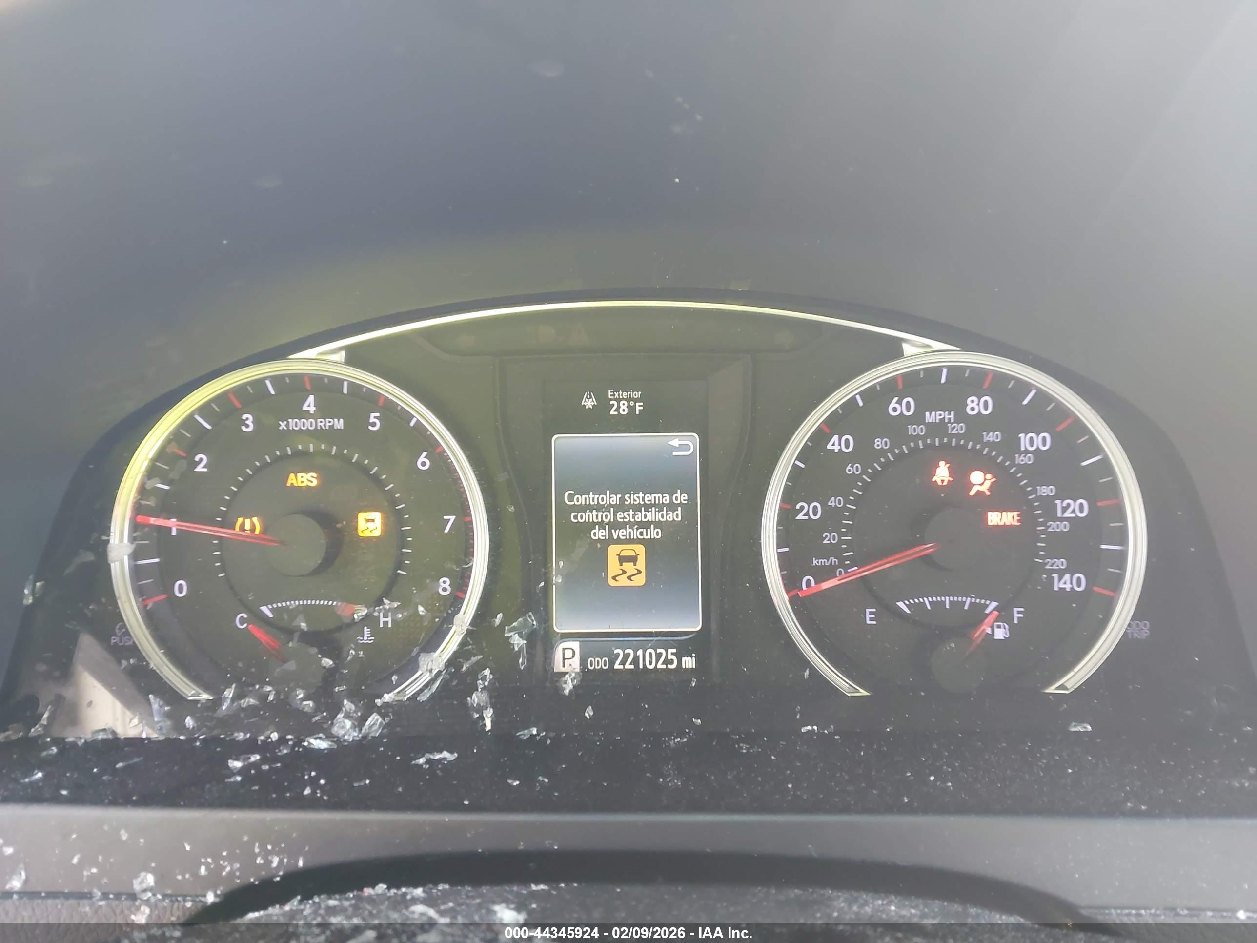 TOYOTA CAMRY image 7