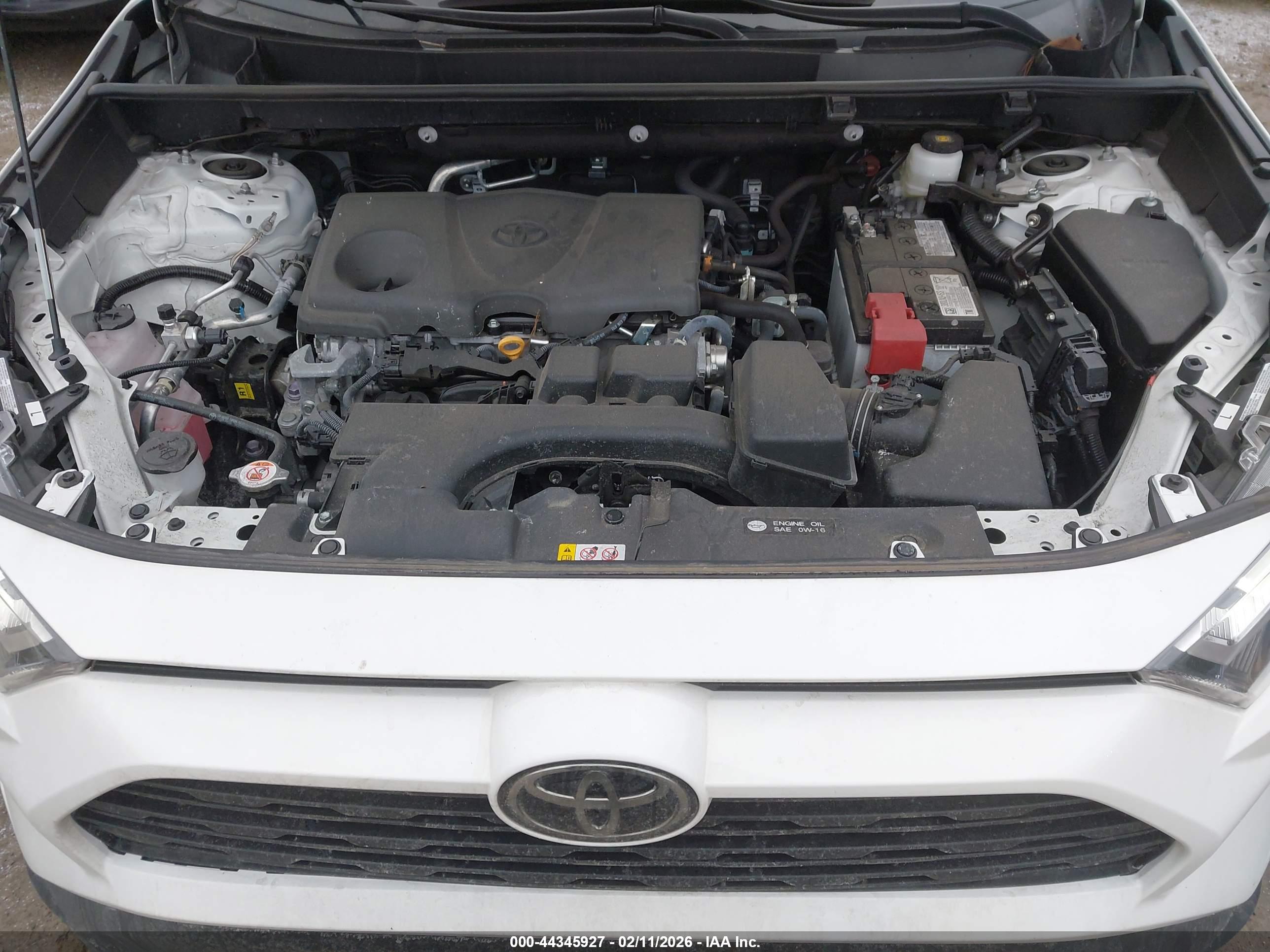 TOYOTA RAV4 image 10
