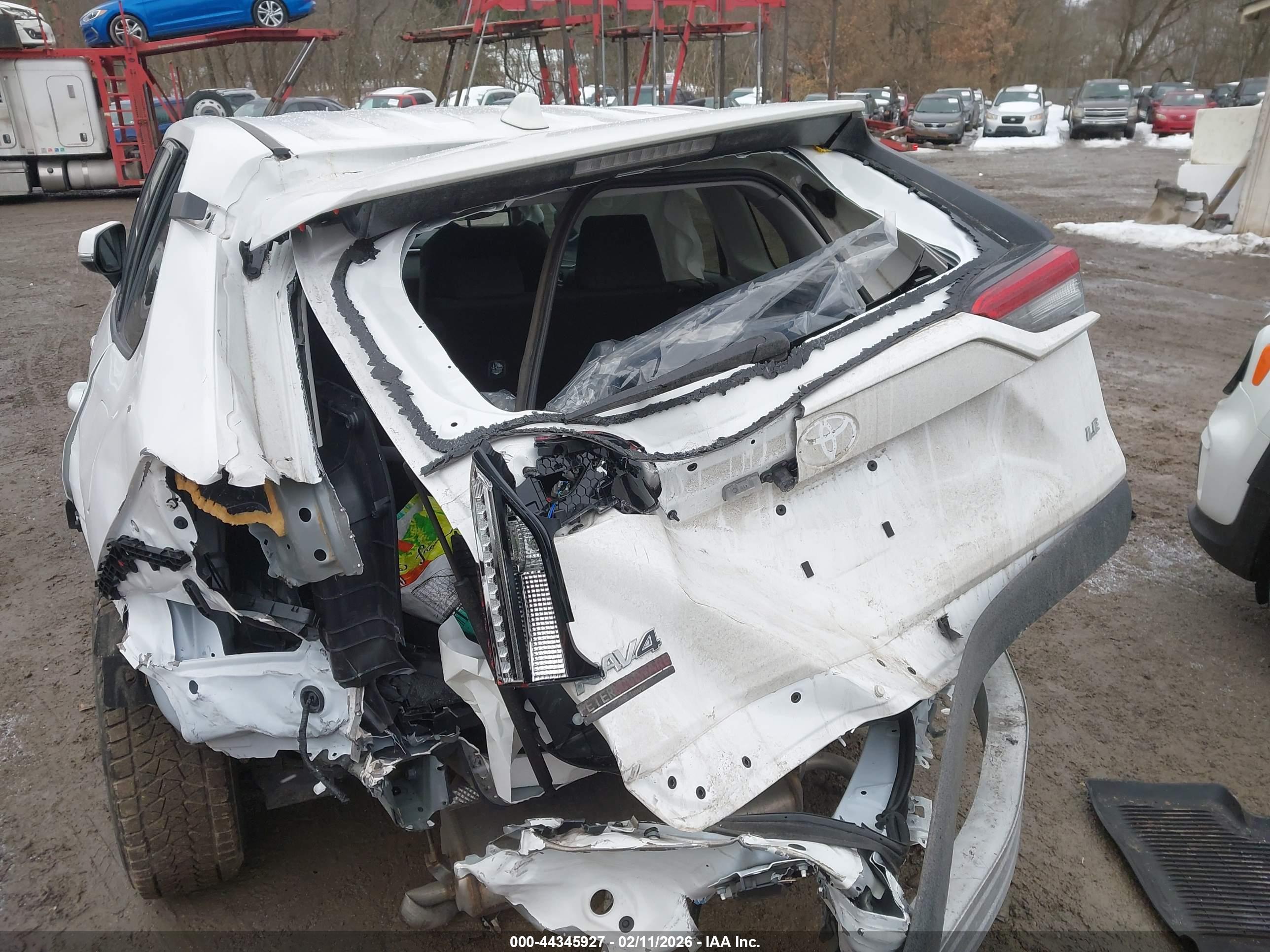 TOYOTA RAV4 image 6