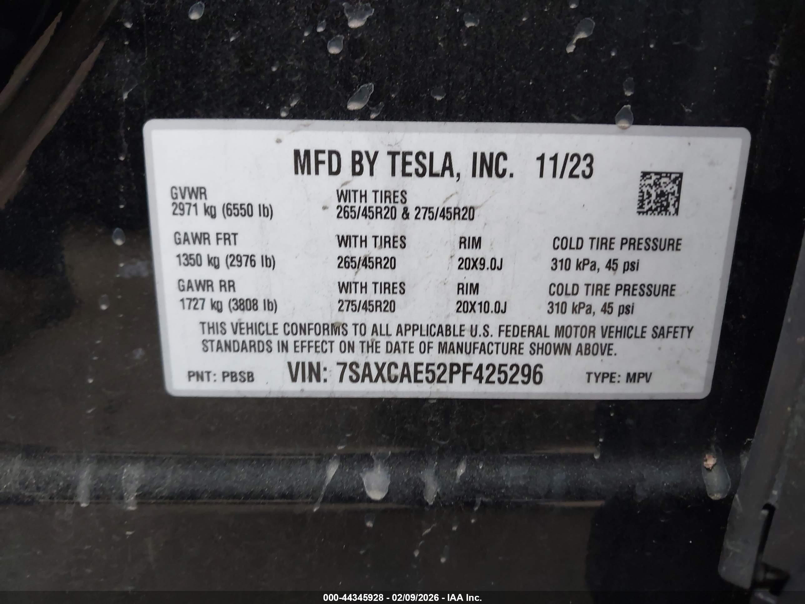 TESLA MODEL image 9