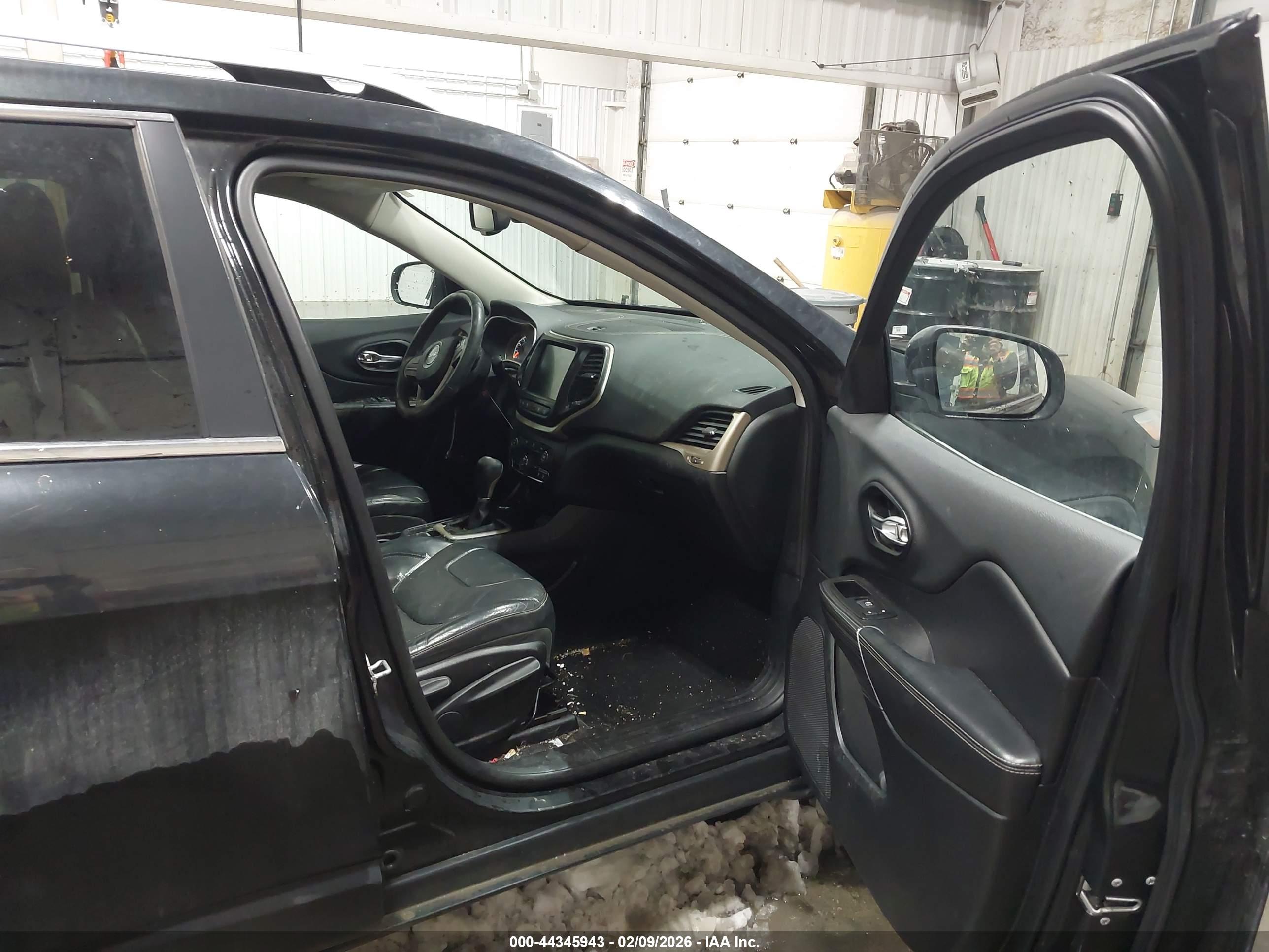 JEEP CHEROKEE image 5
