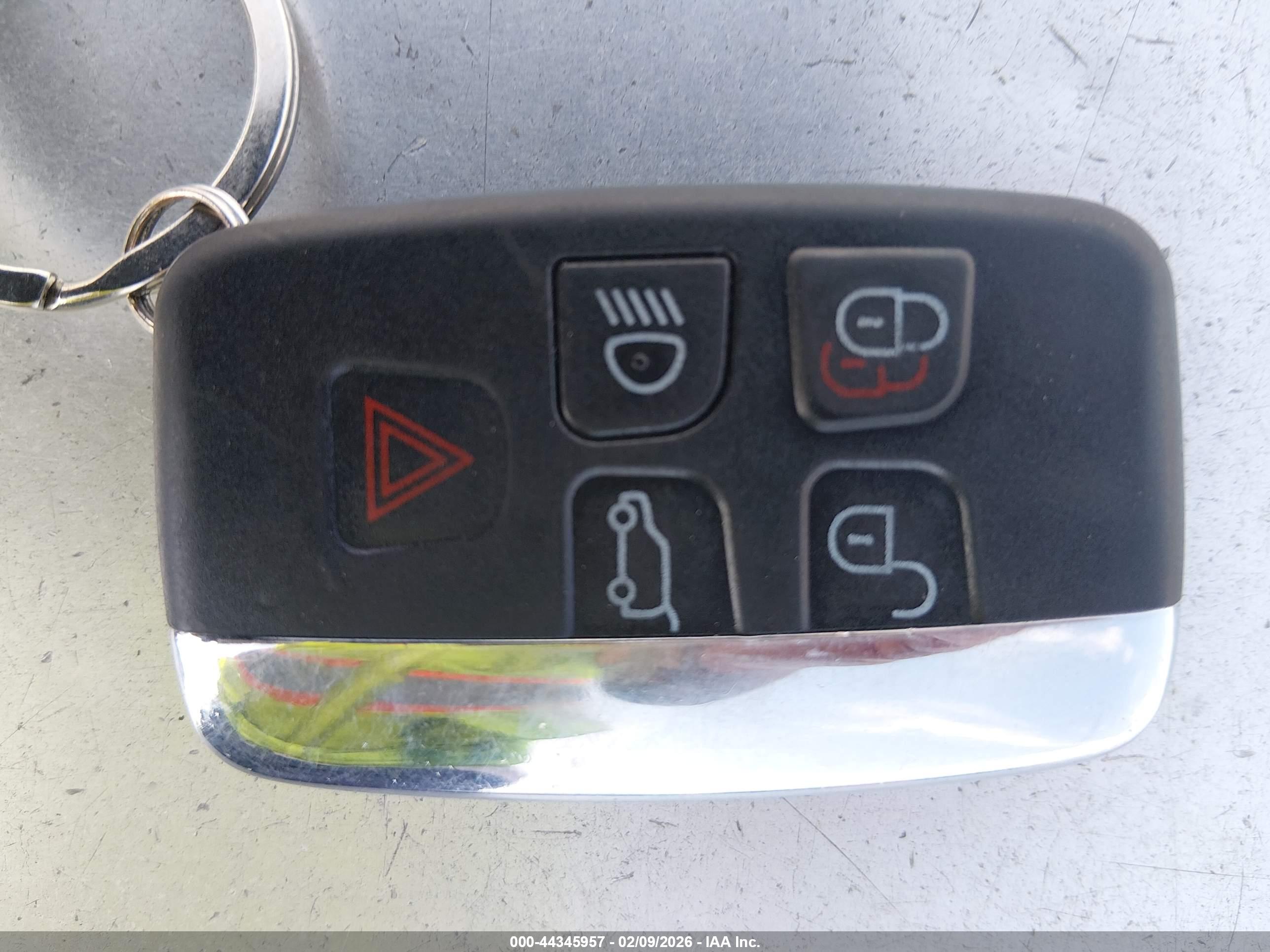 LAND ROVER image 11