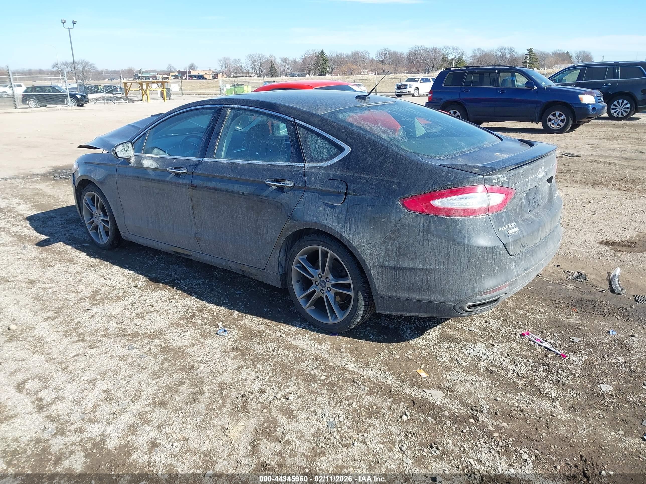 FORD FUSION image 3