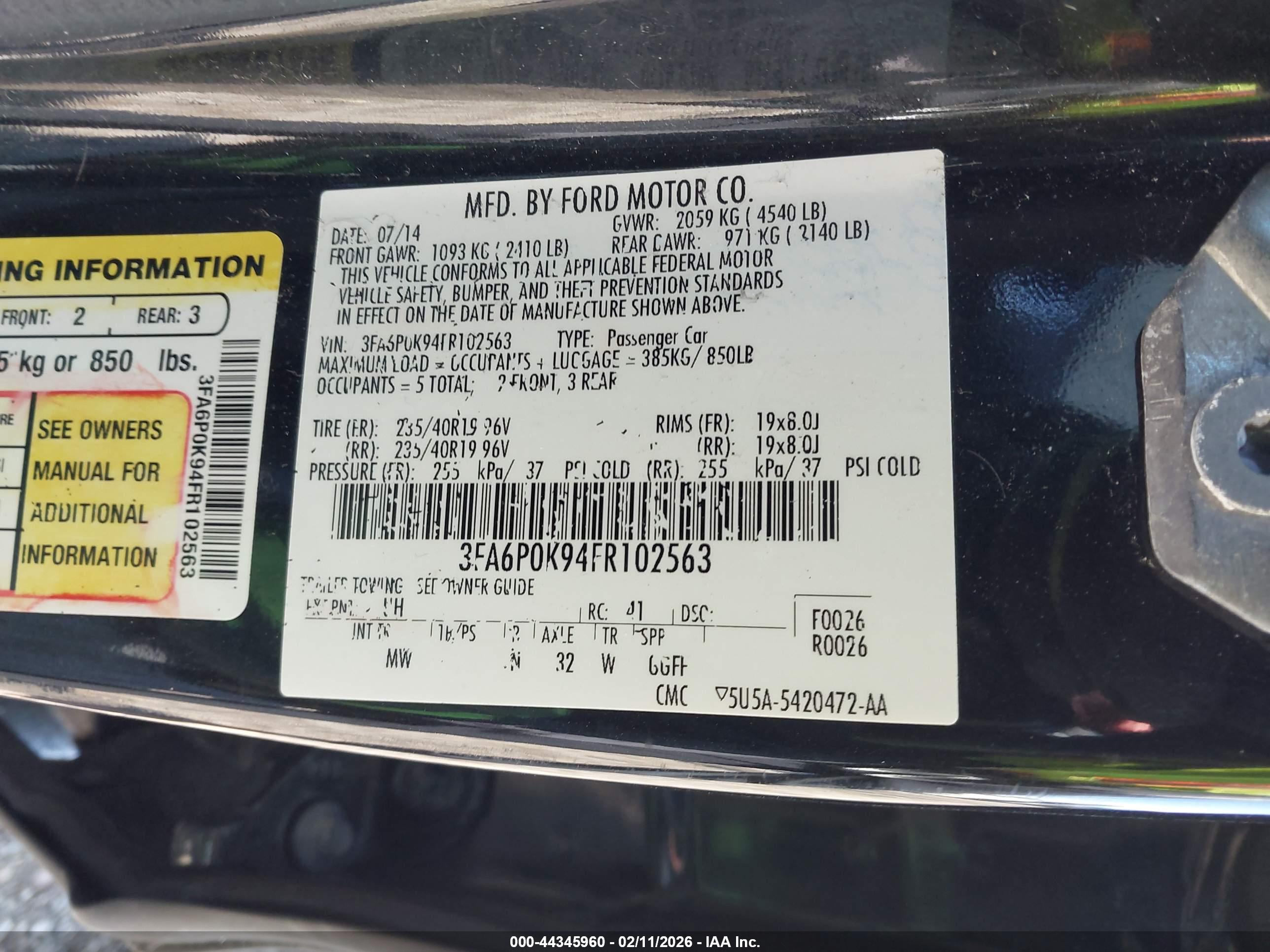FORD FUSION image 9