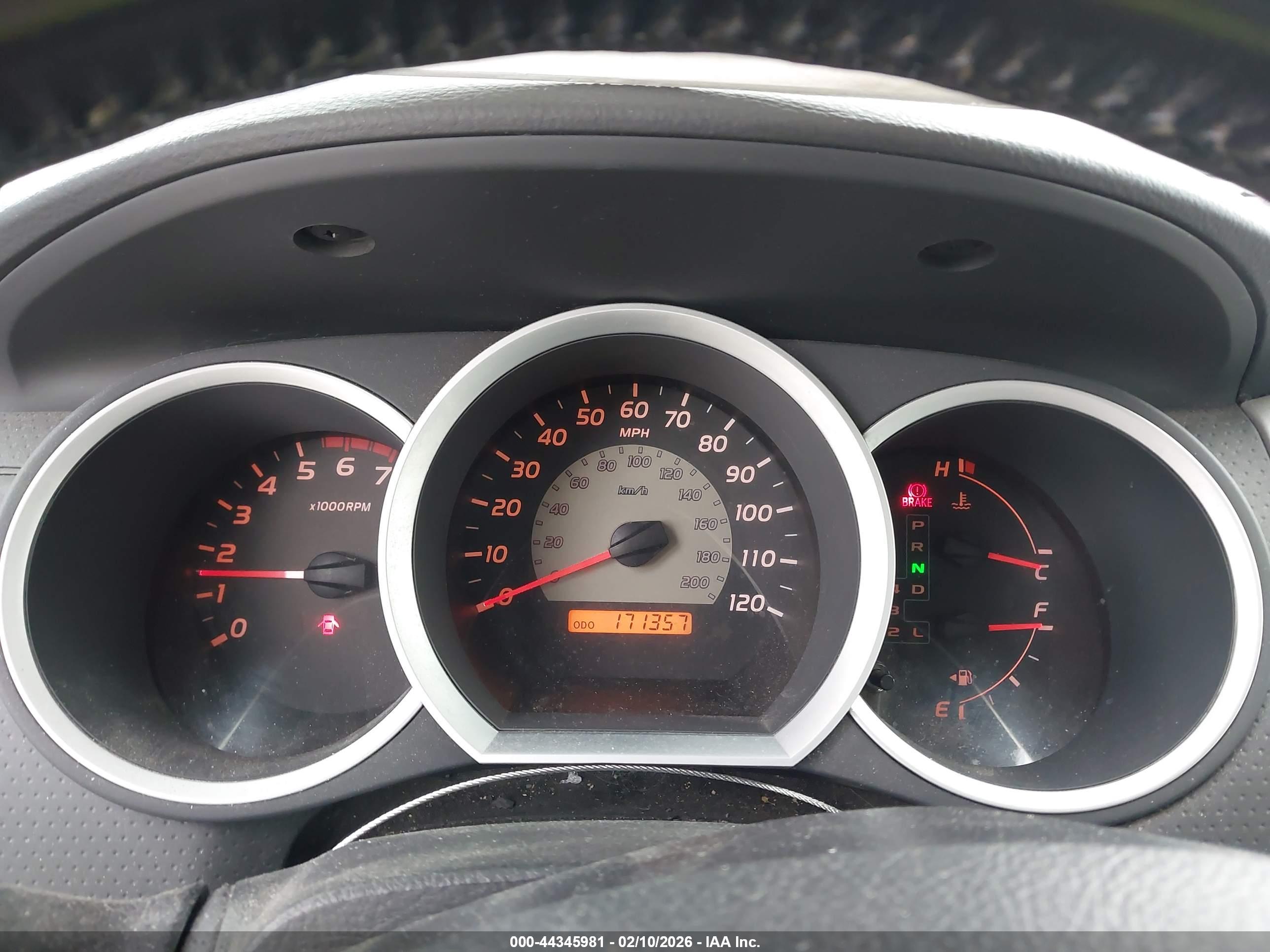 TOYOTA TACOMA image 7