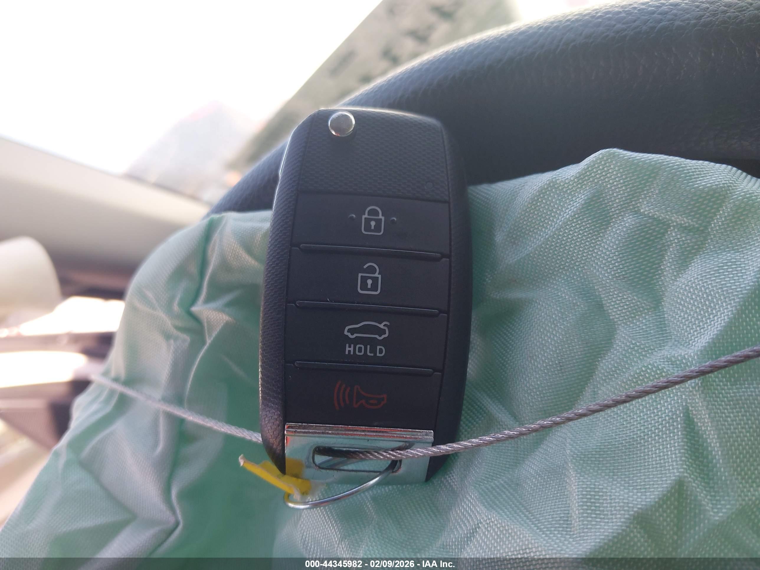 KIA RIO image 11