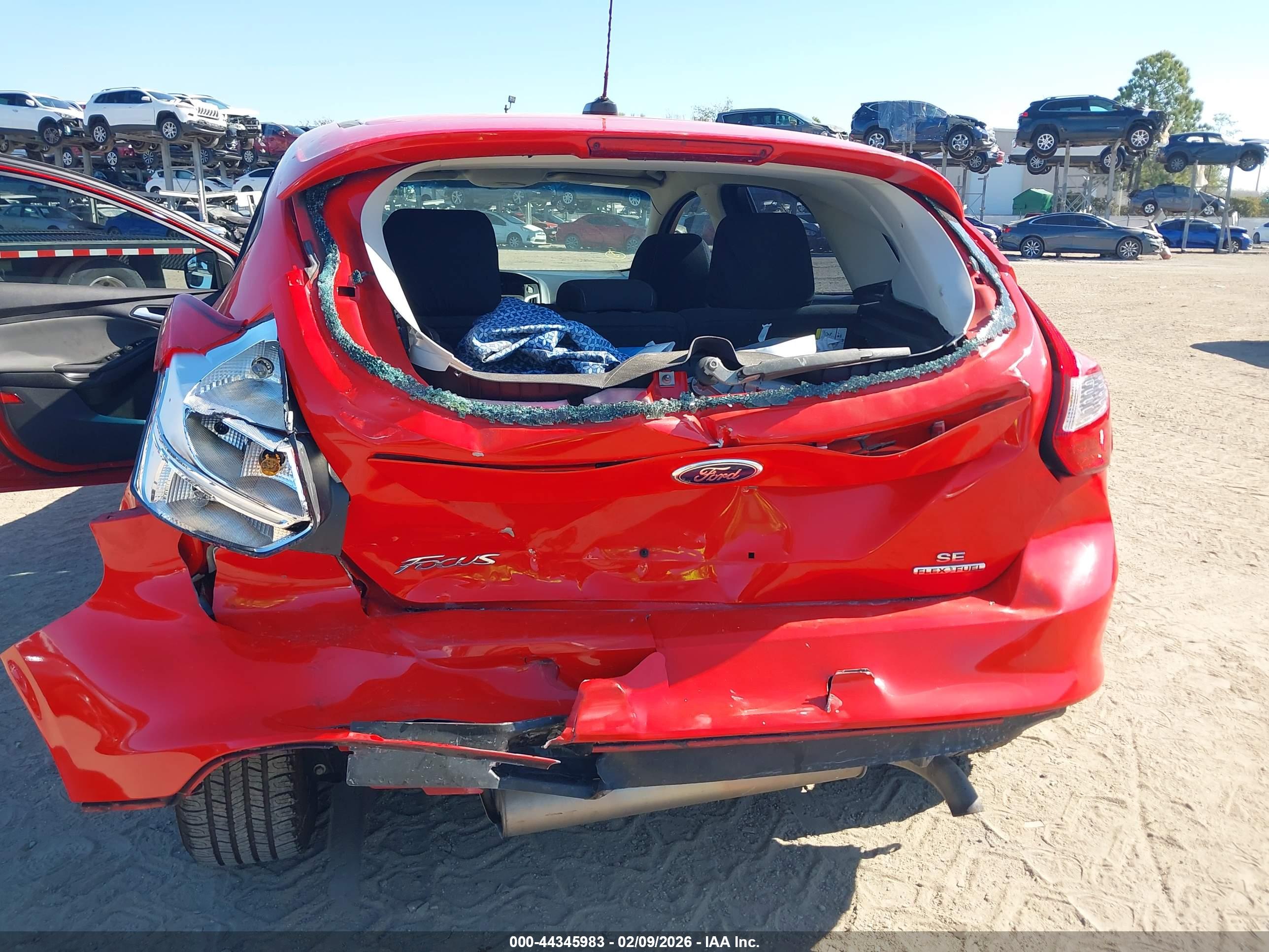 FORD FOCUS image 6