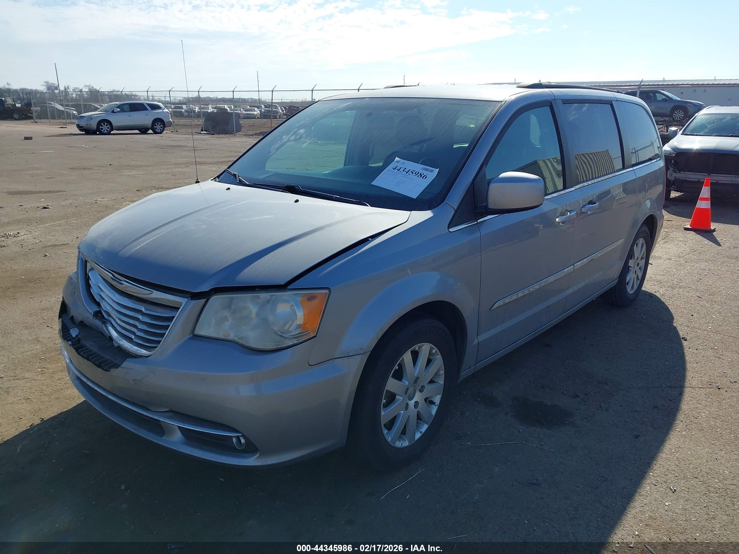 CHRYSLER TOWN image 2
