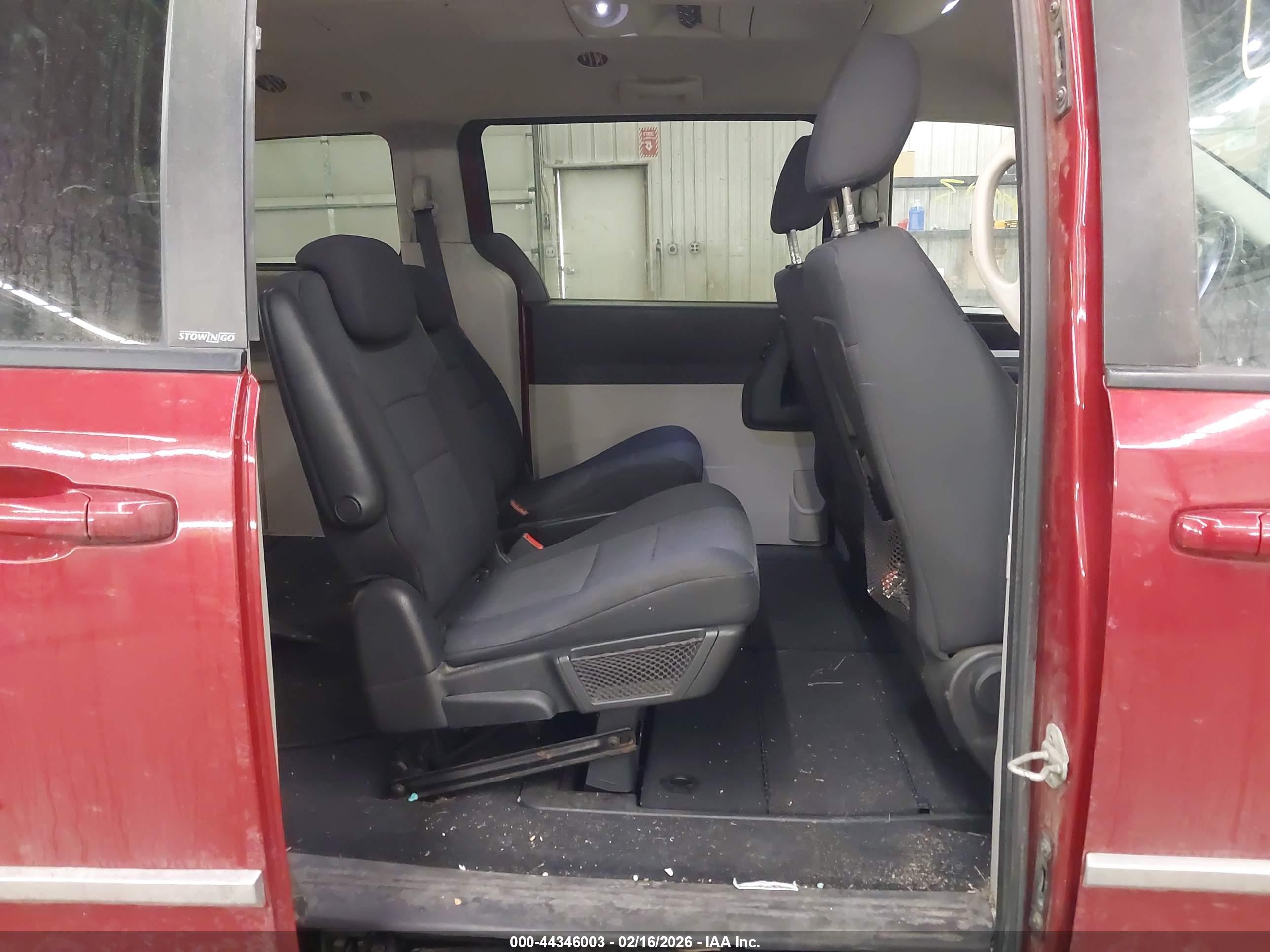 DODGE GRAND image 8