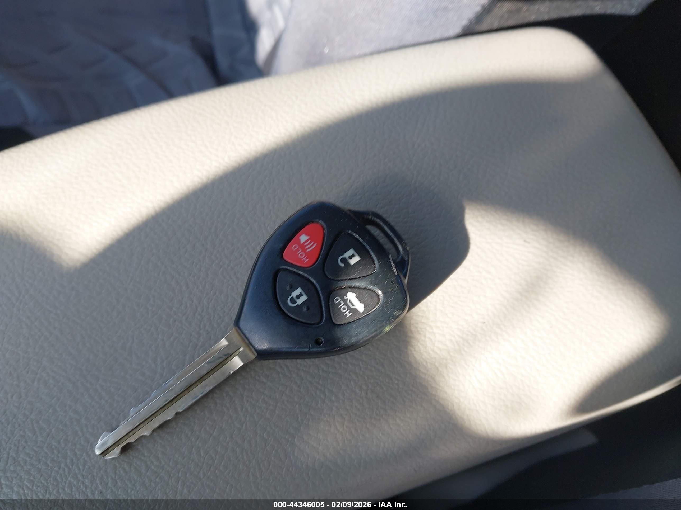 TOYOTA COROLLA image 11