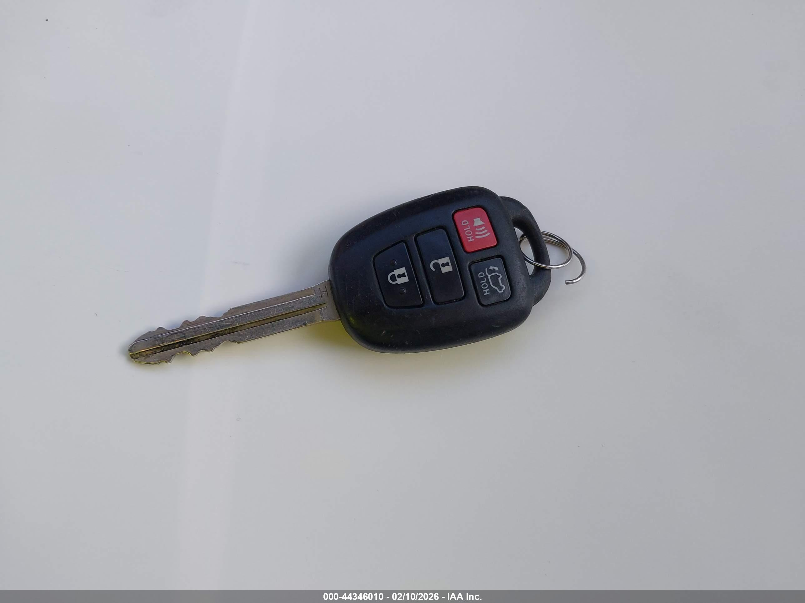 TOYOTA RAV4 image 11