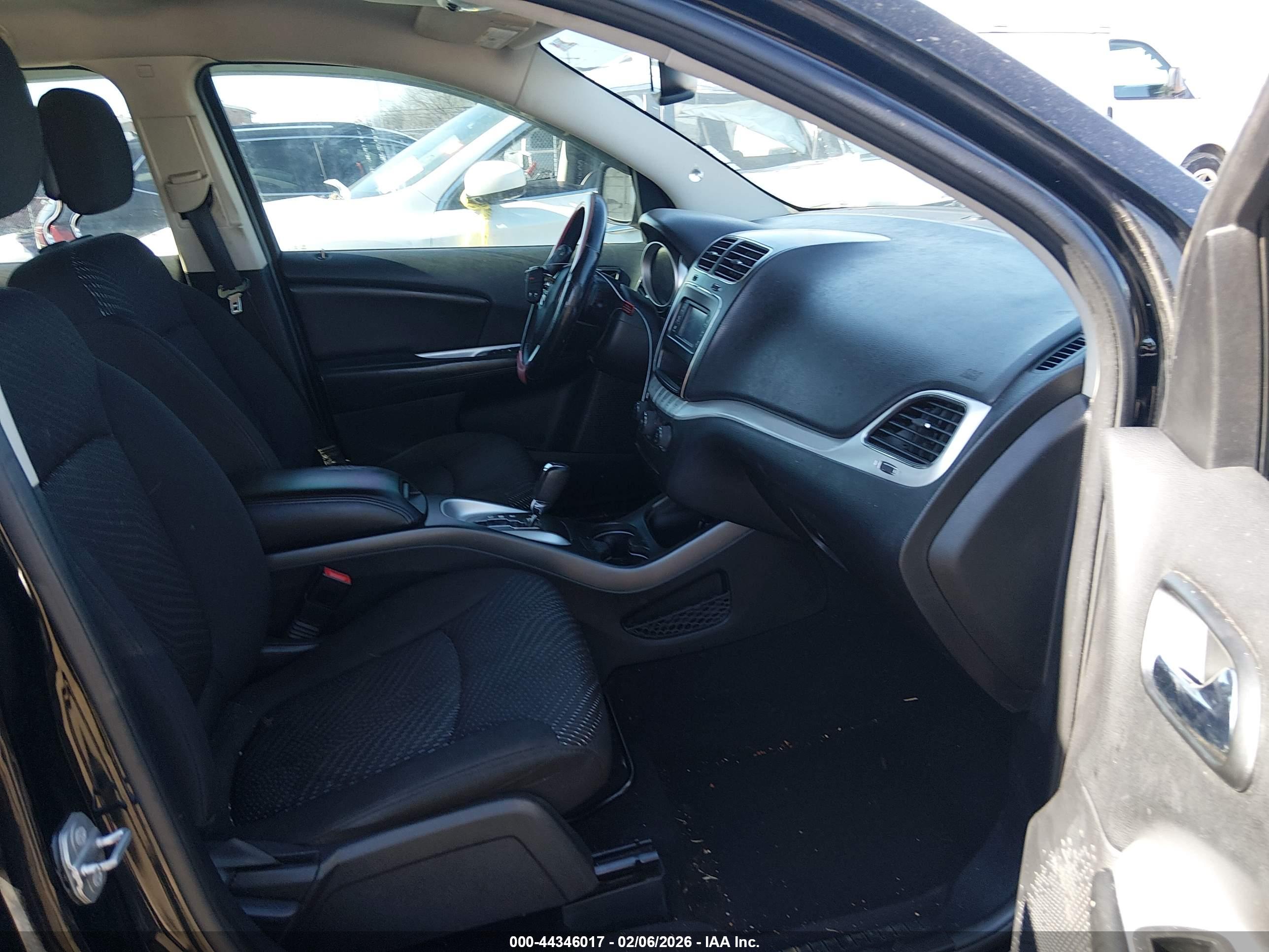 DODGE JOURNEY image 5