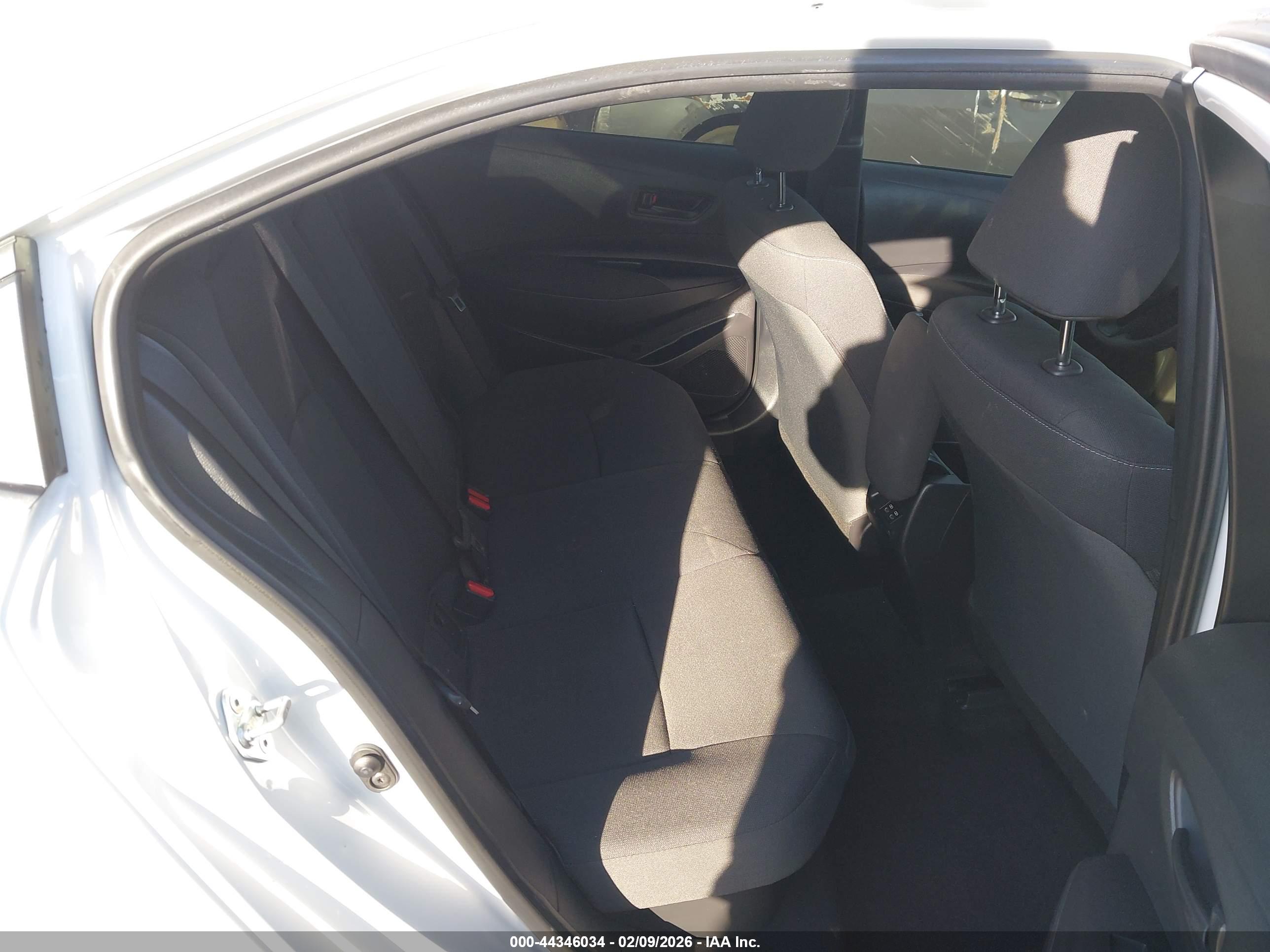 TOYOTA COROLLA image 8