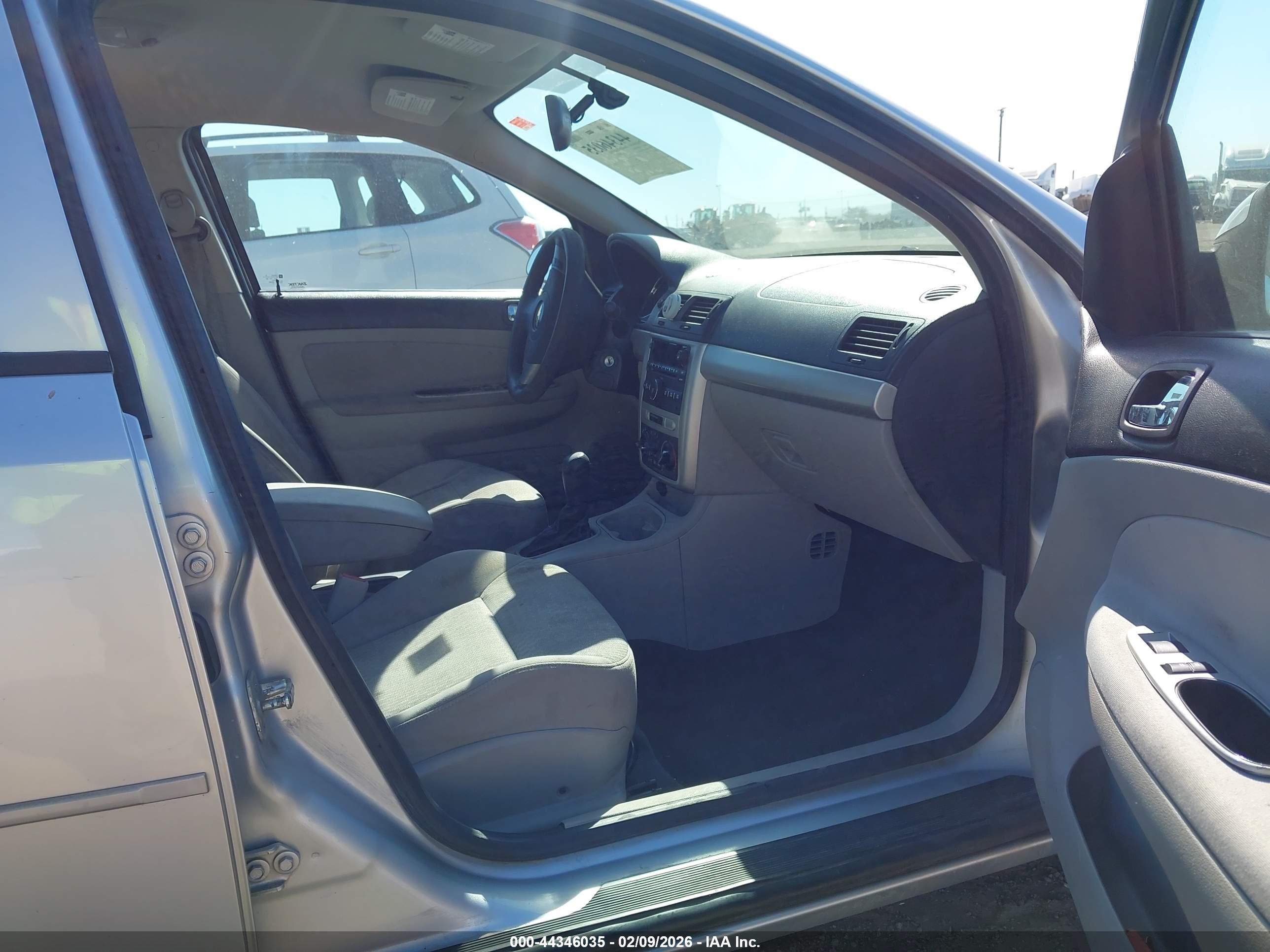 CHEVROLET COBALT image 5