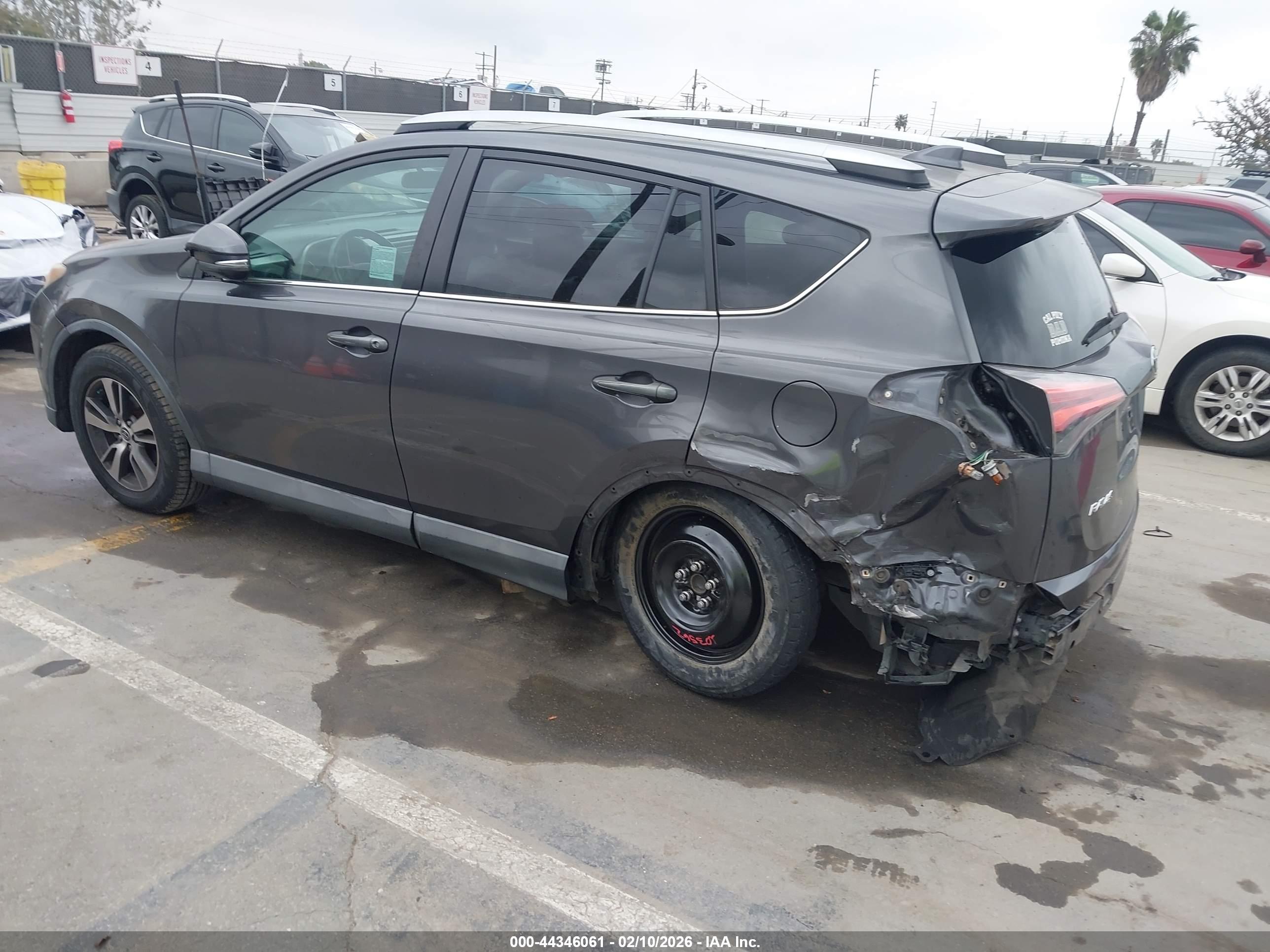 TOYOTA RAV4 image 3