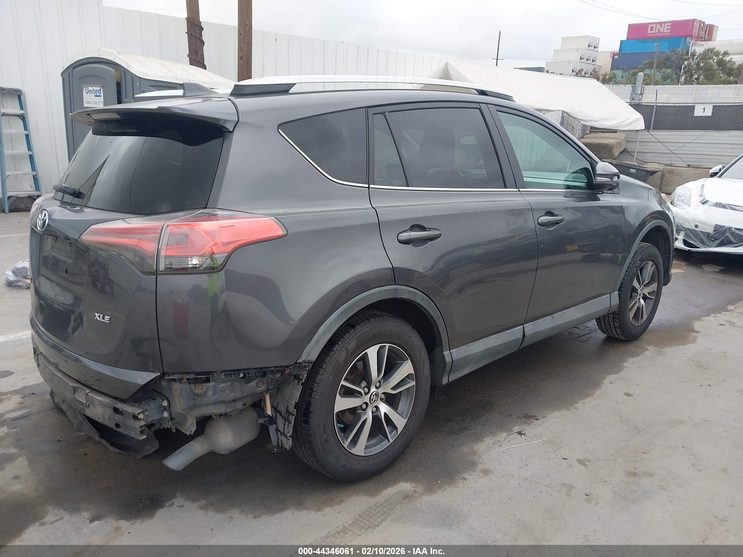 TOYOTA RAV4 image 4