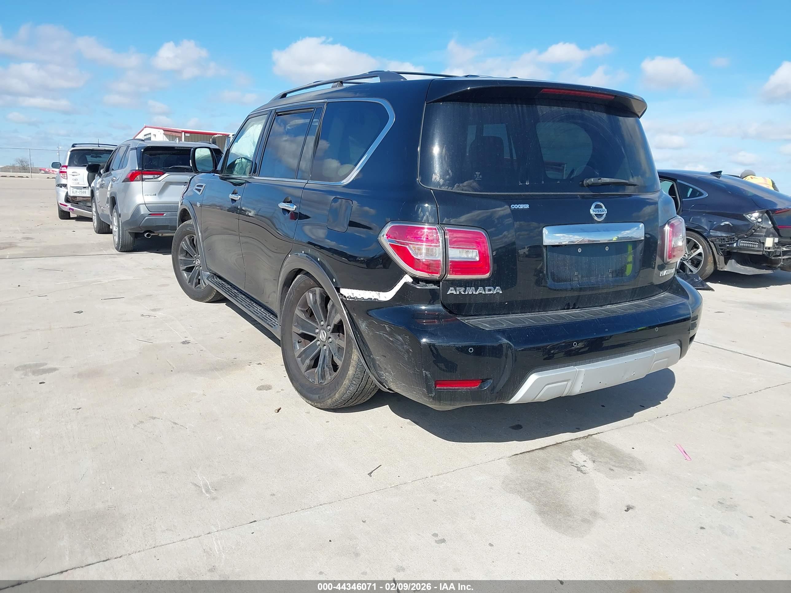 NISSAN ARMADA image 3