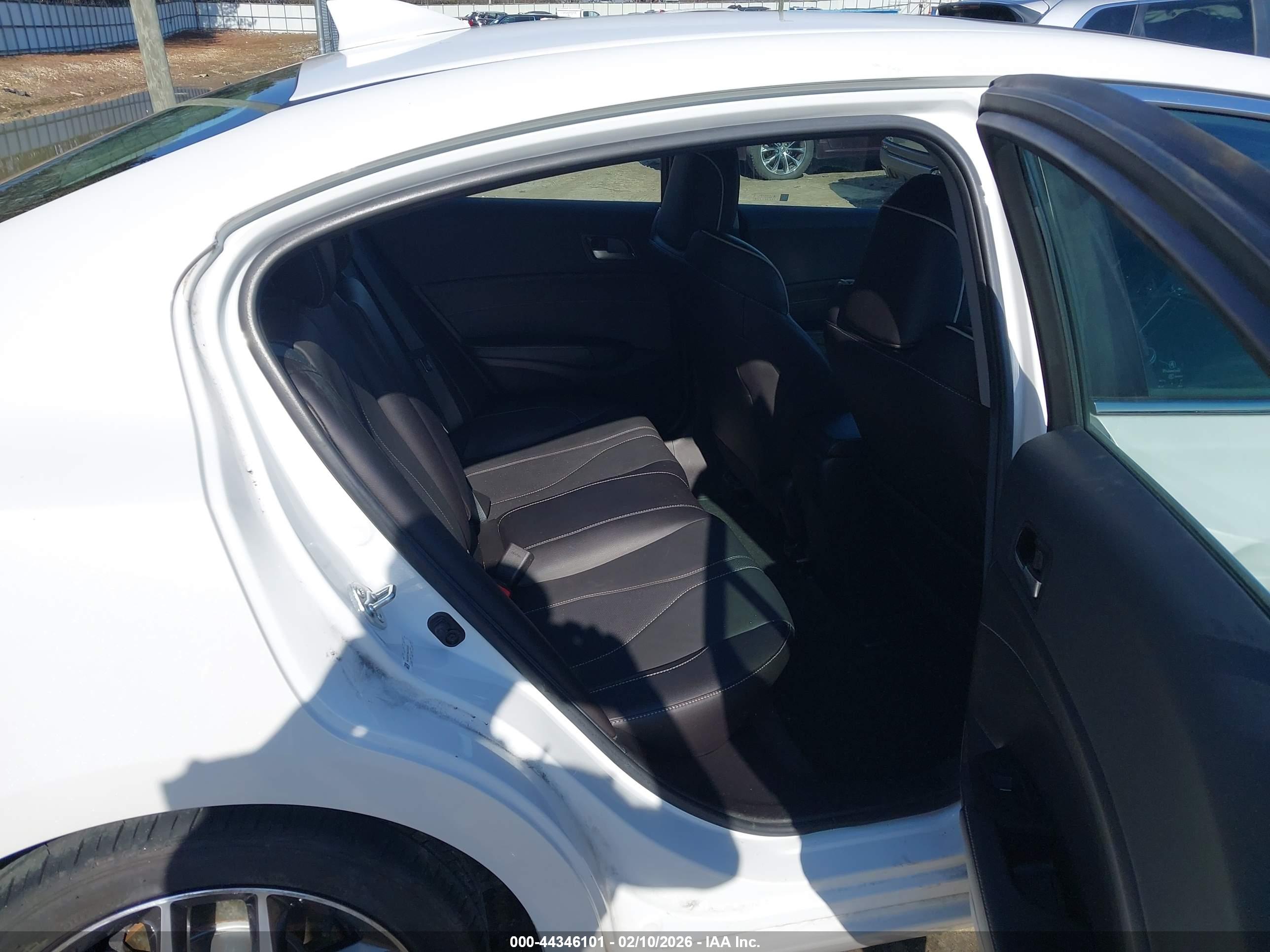 ACURA ILX image 8