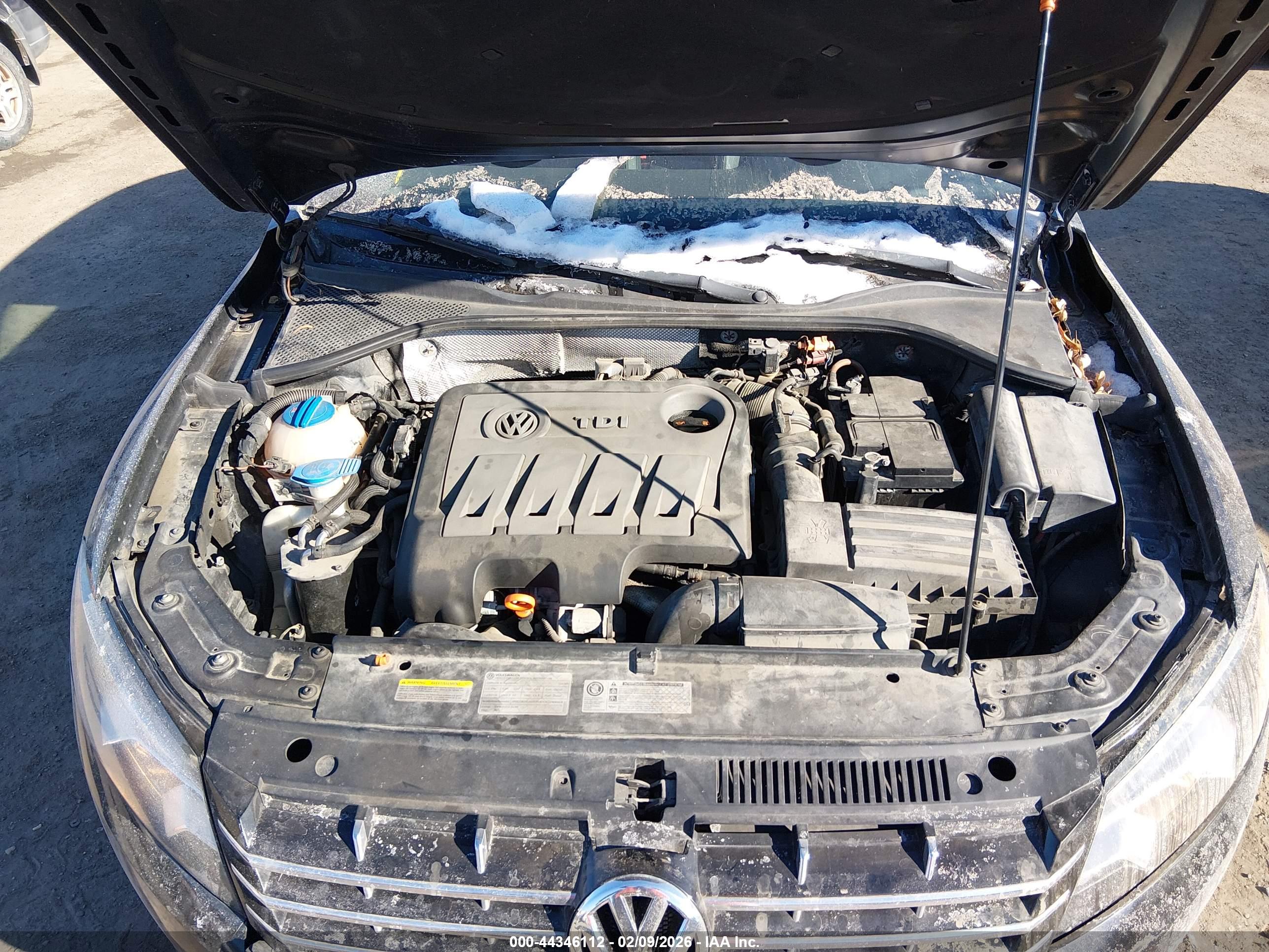 VOLKSWAGEN PASSAT image 10