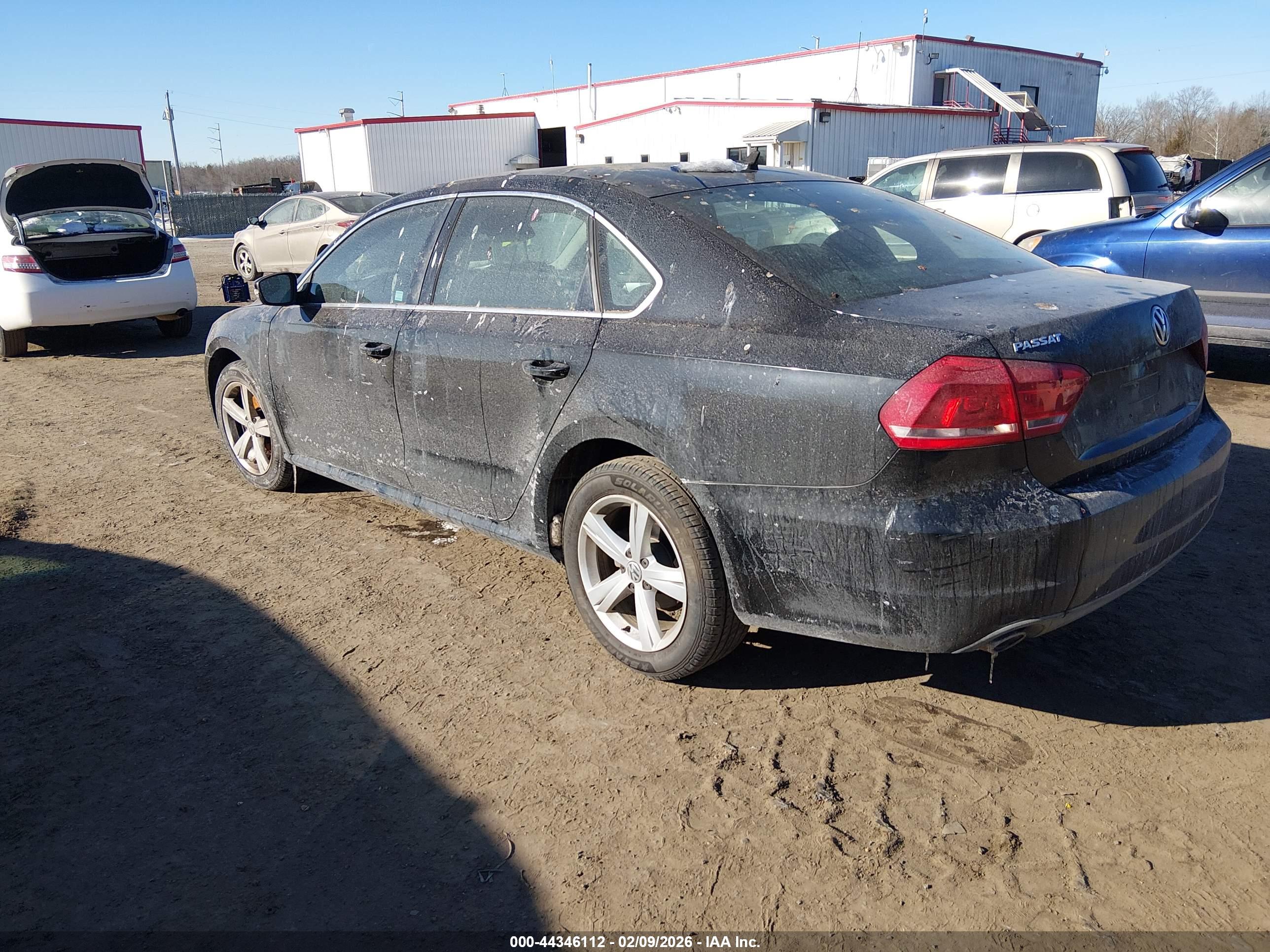 VOLKSWAGEN PASSAT image 3