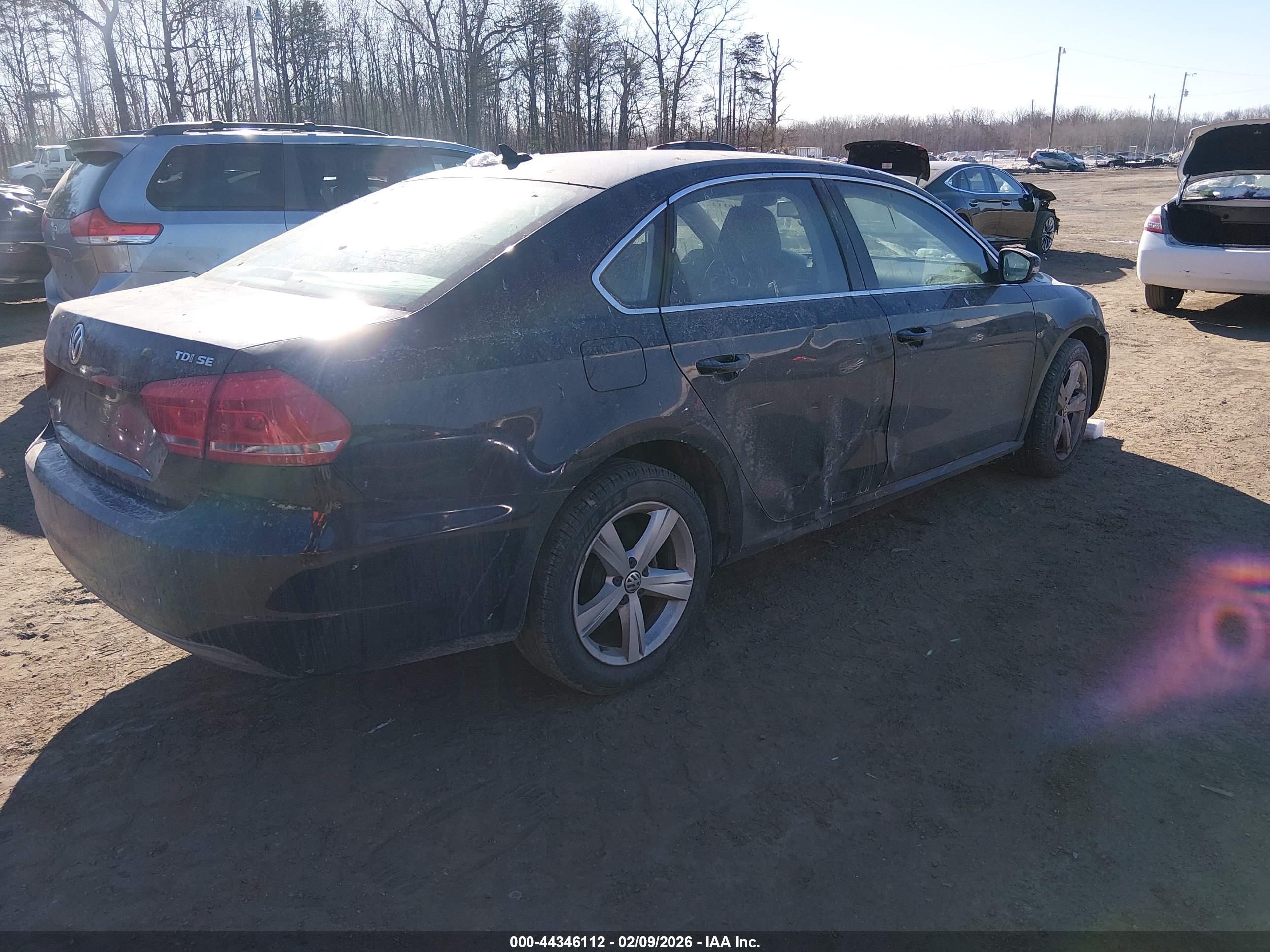VOLKSWAGEN PASSAT image 4