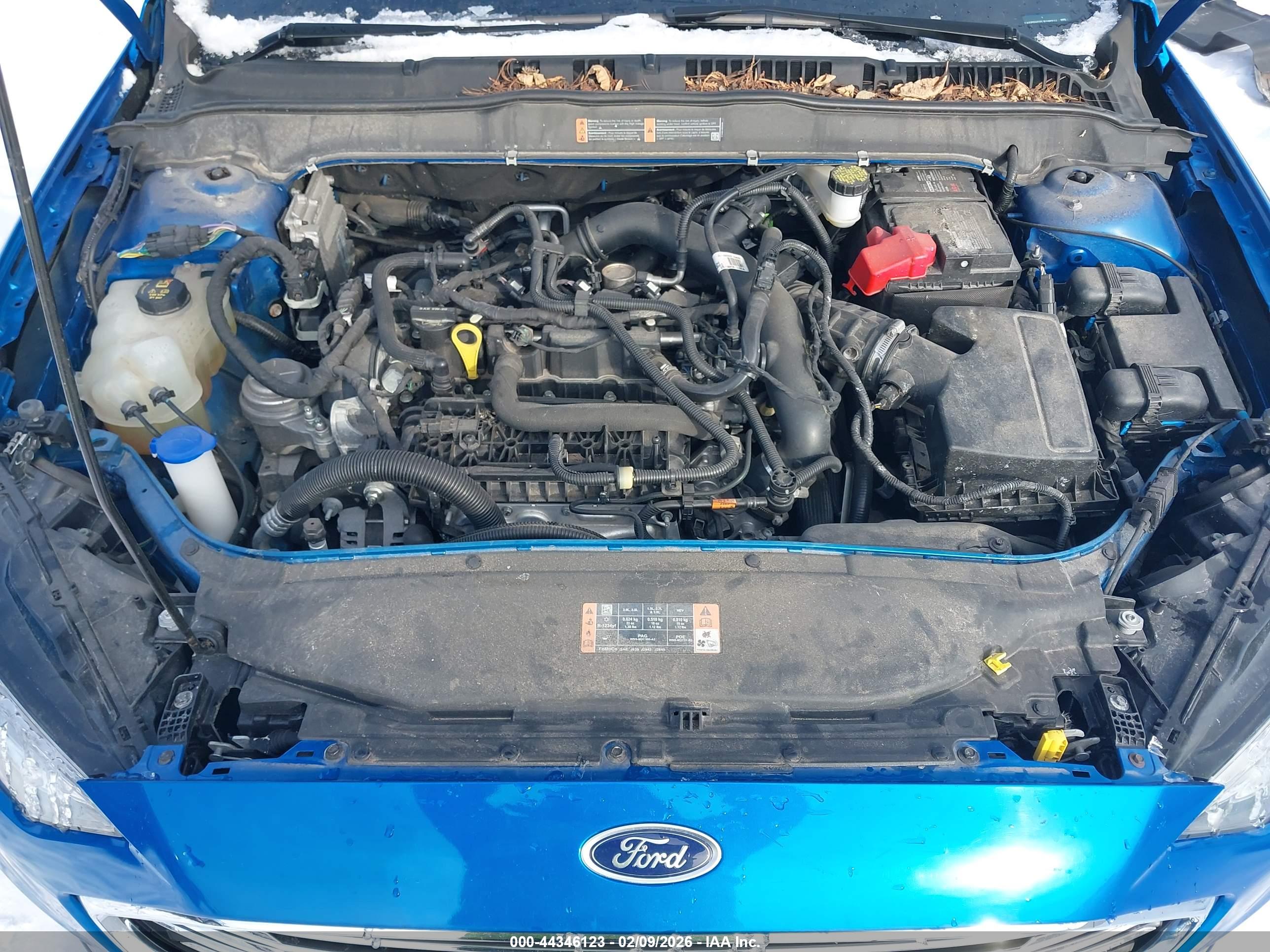 FORD FUSION image 10