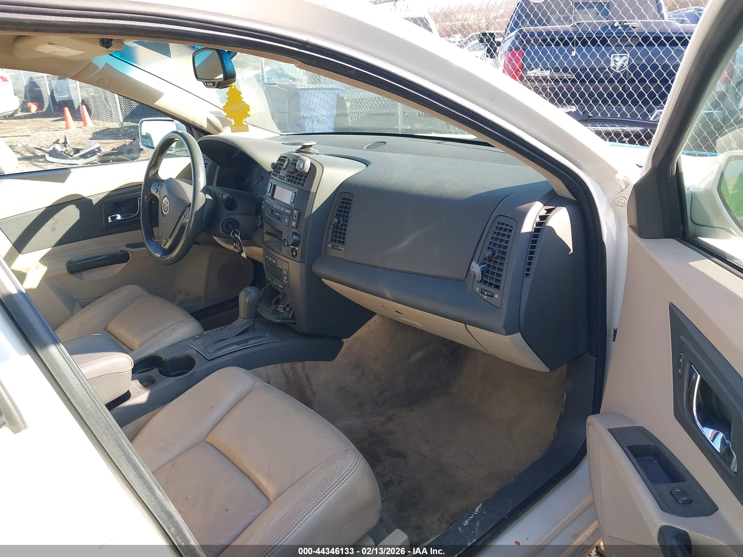 CADILLAC CTS image 5