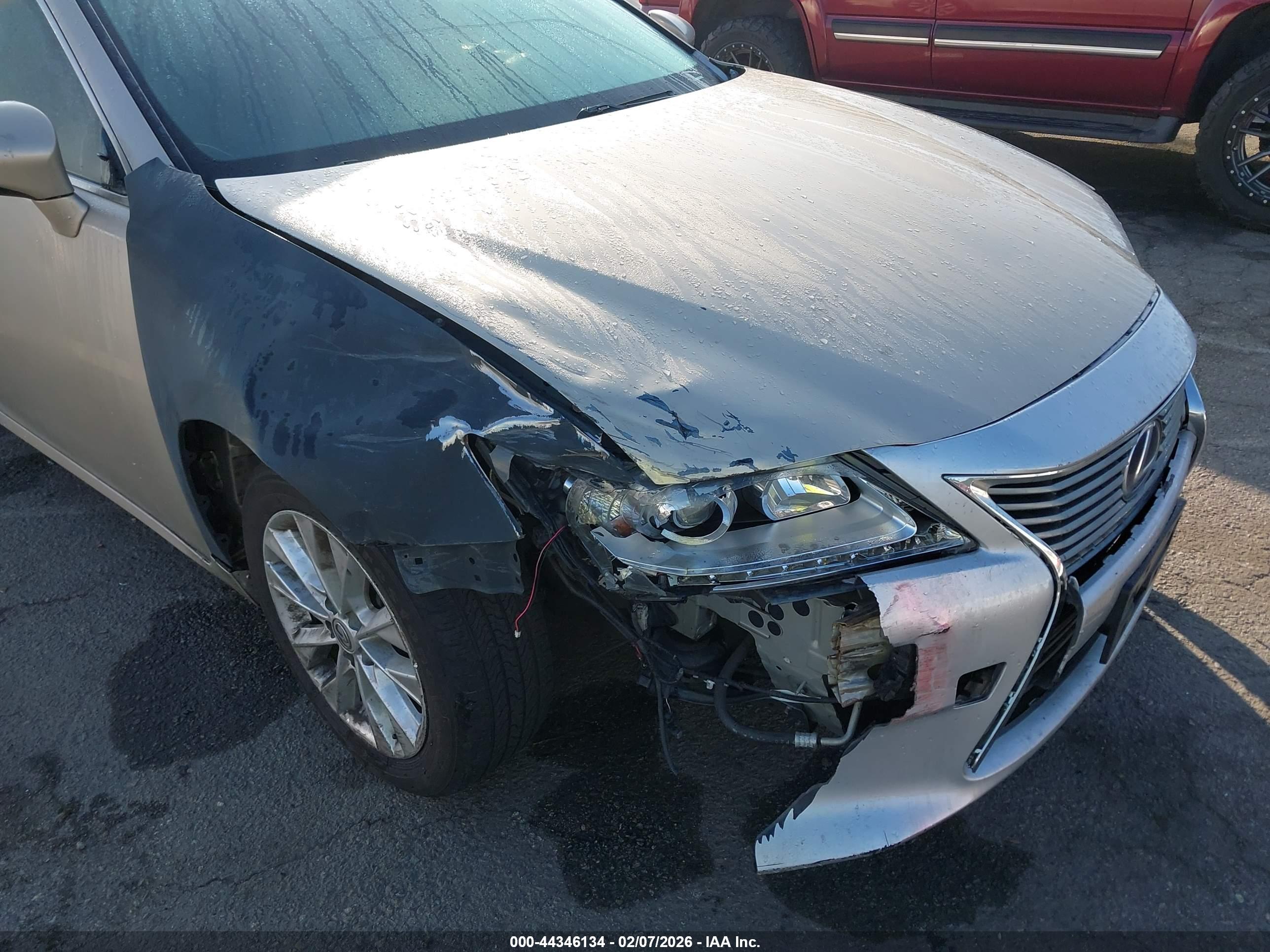 LEXUS ES image 6