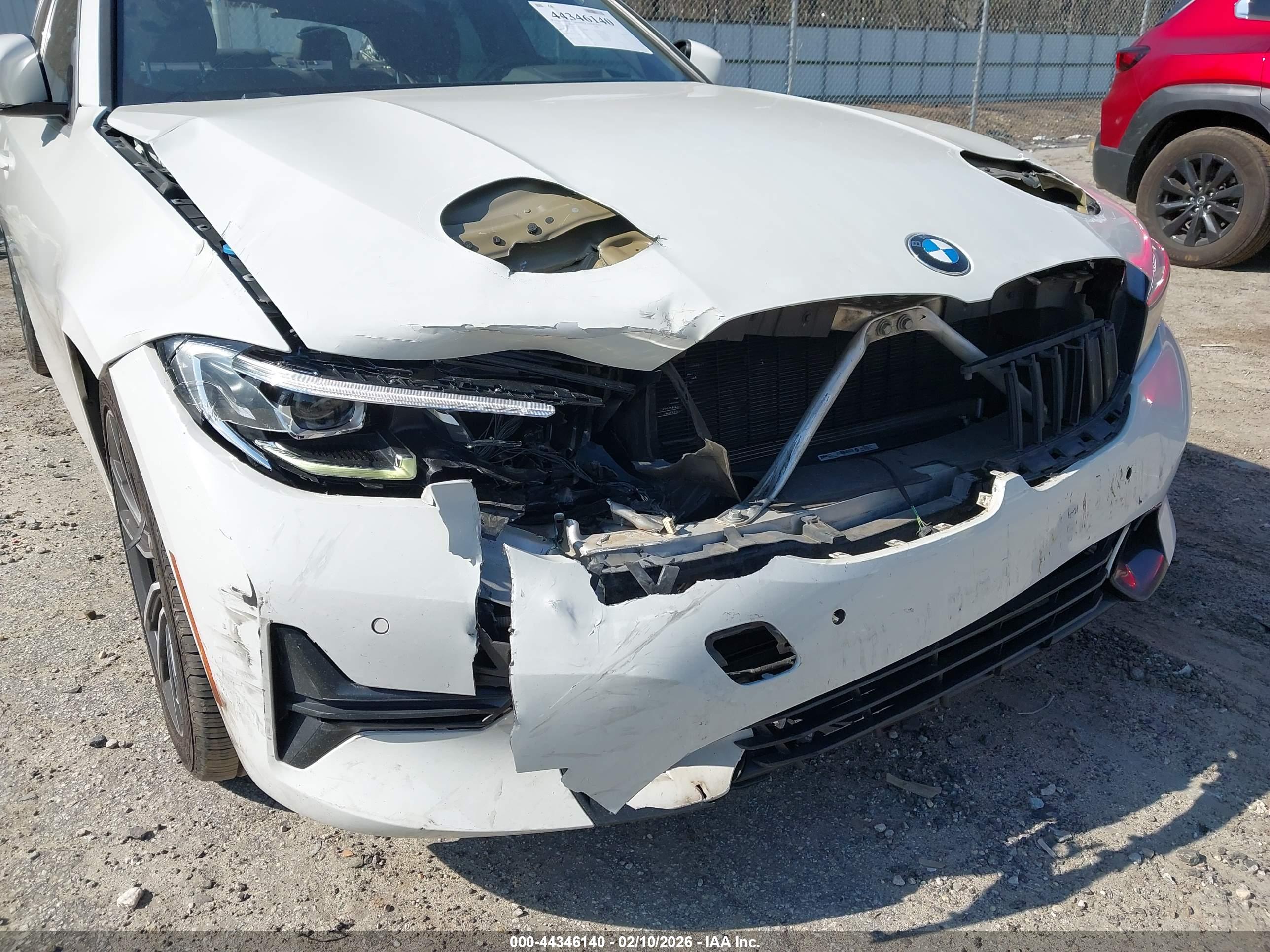 BMW 330I image 6