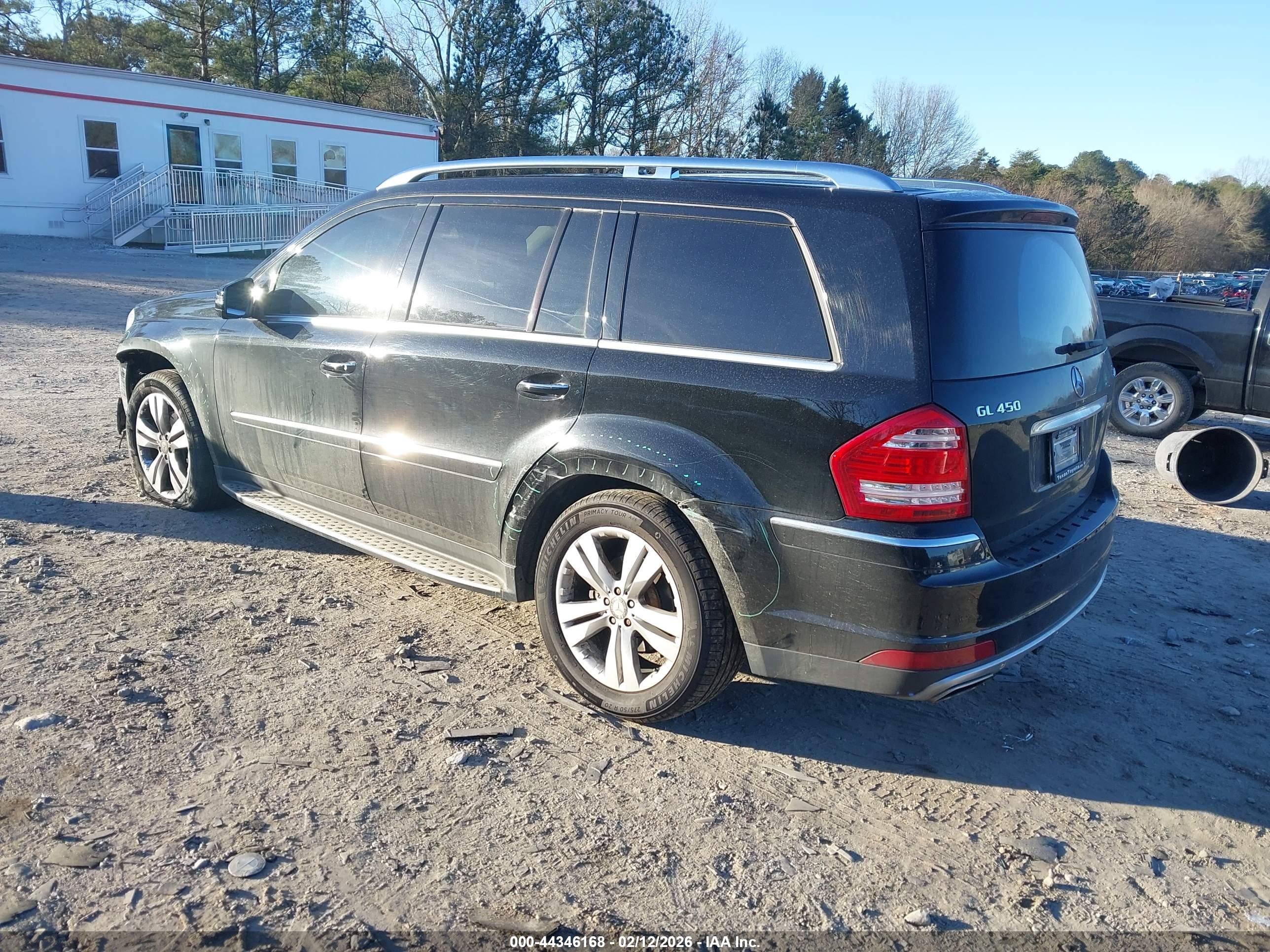 MERCEDES-BENZ GL image 3