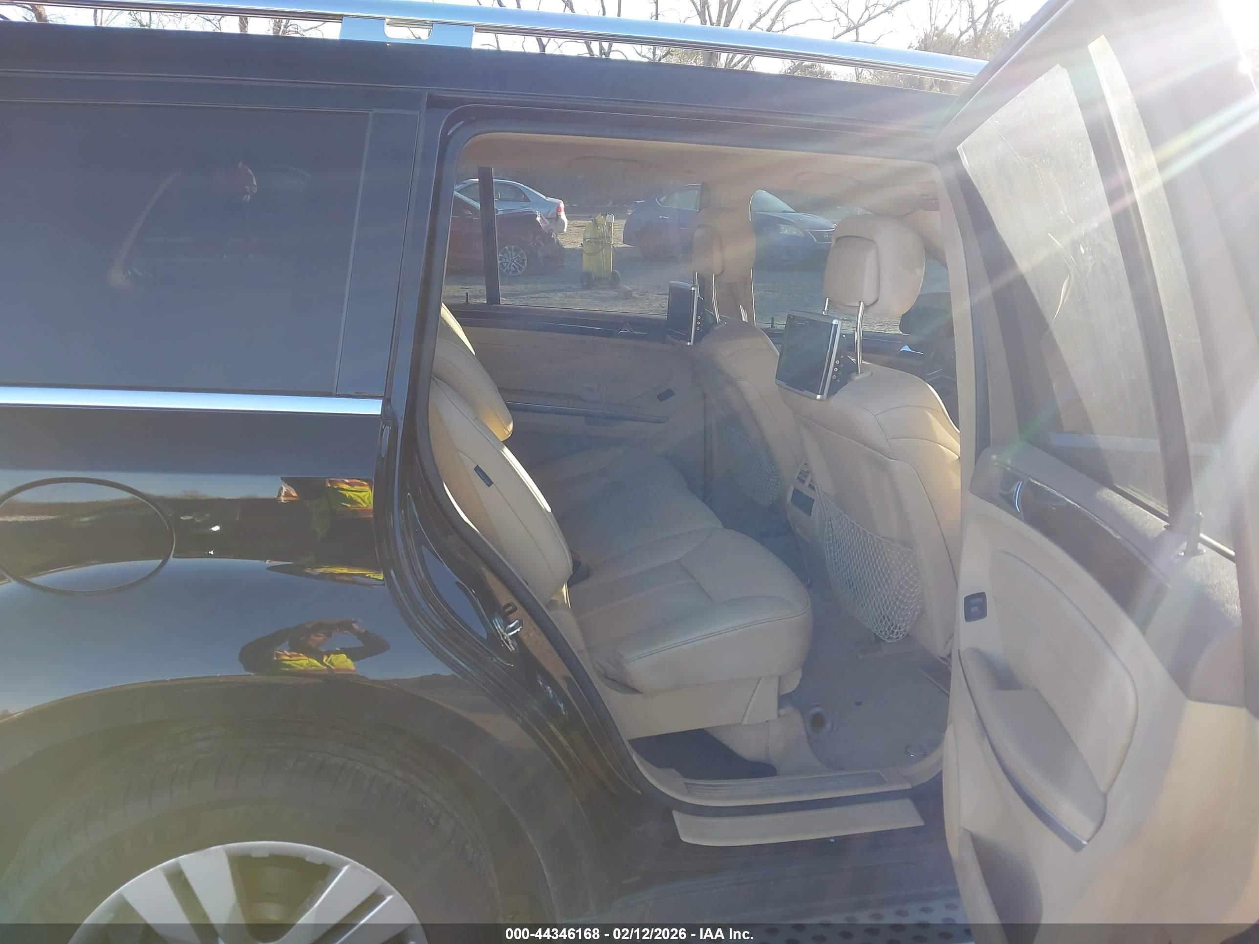 MERCEDES-BENZ GL image 8
